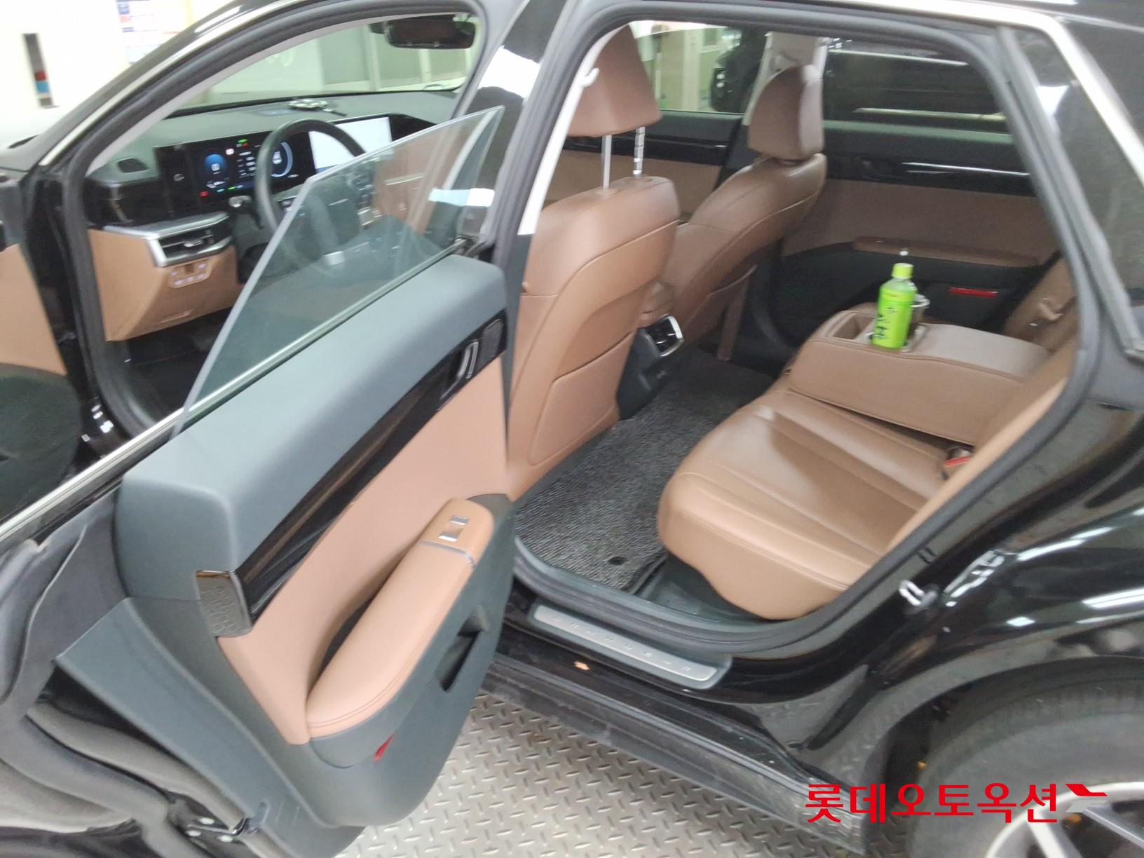 Hyundai Grandeur 2023 - Image 37