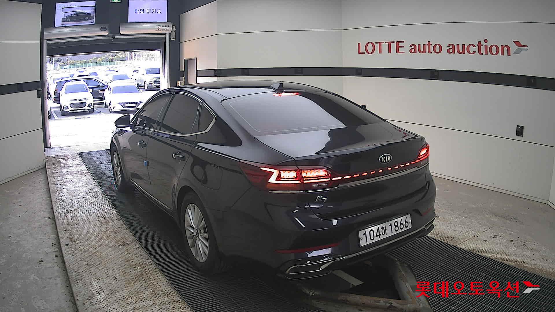 كيا K7 2020 - صورة 16