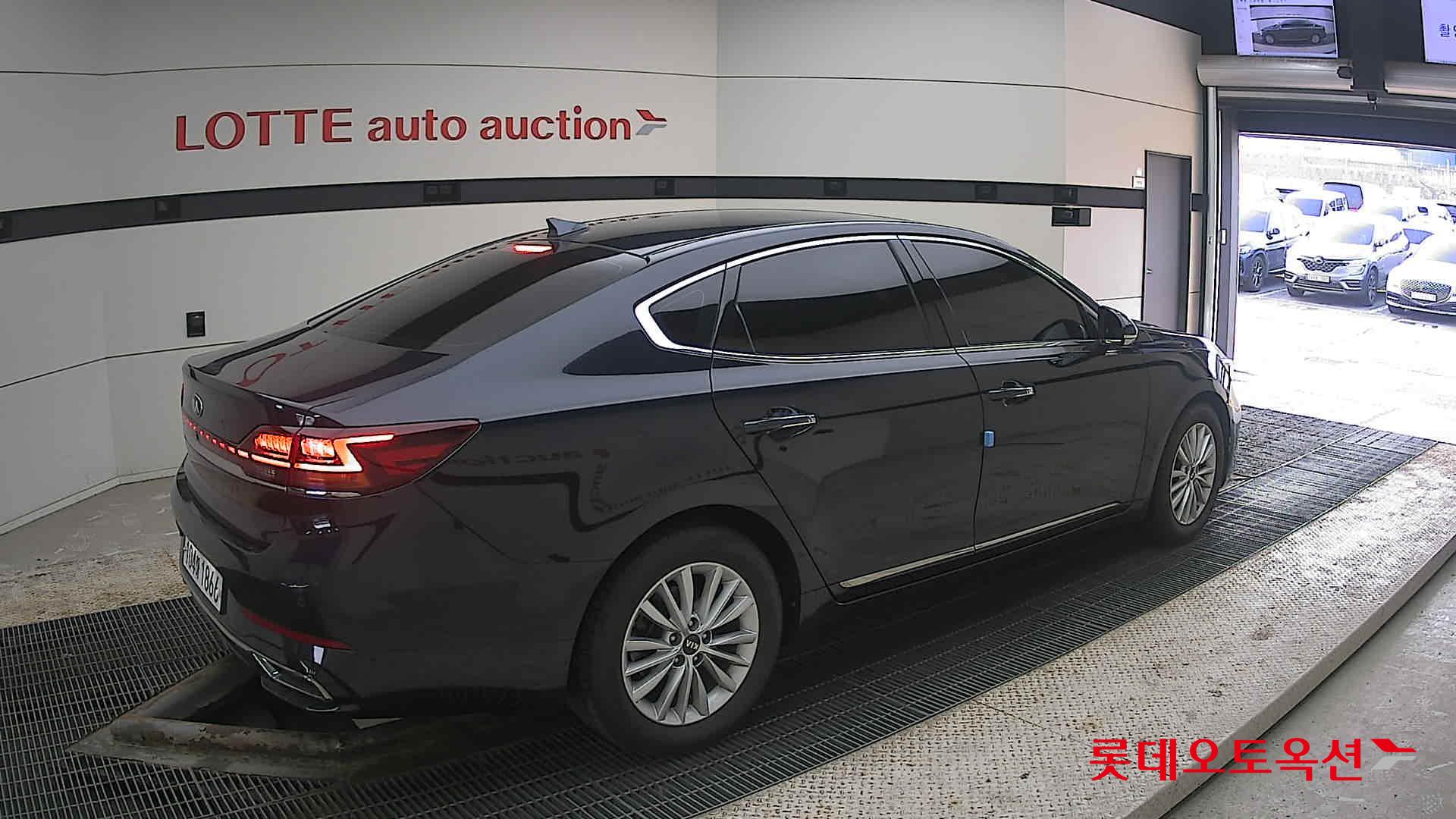 كيا K7 2020 - صورة 19