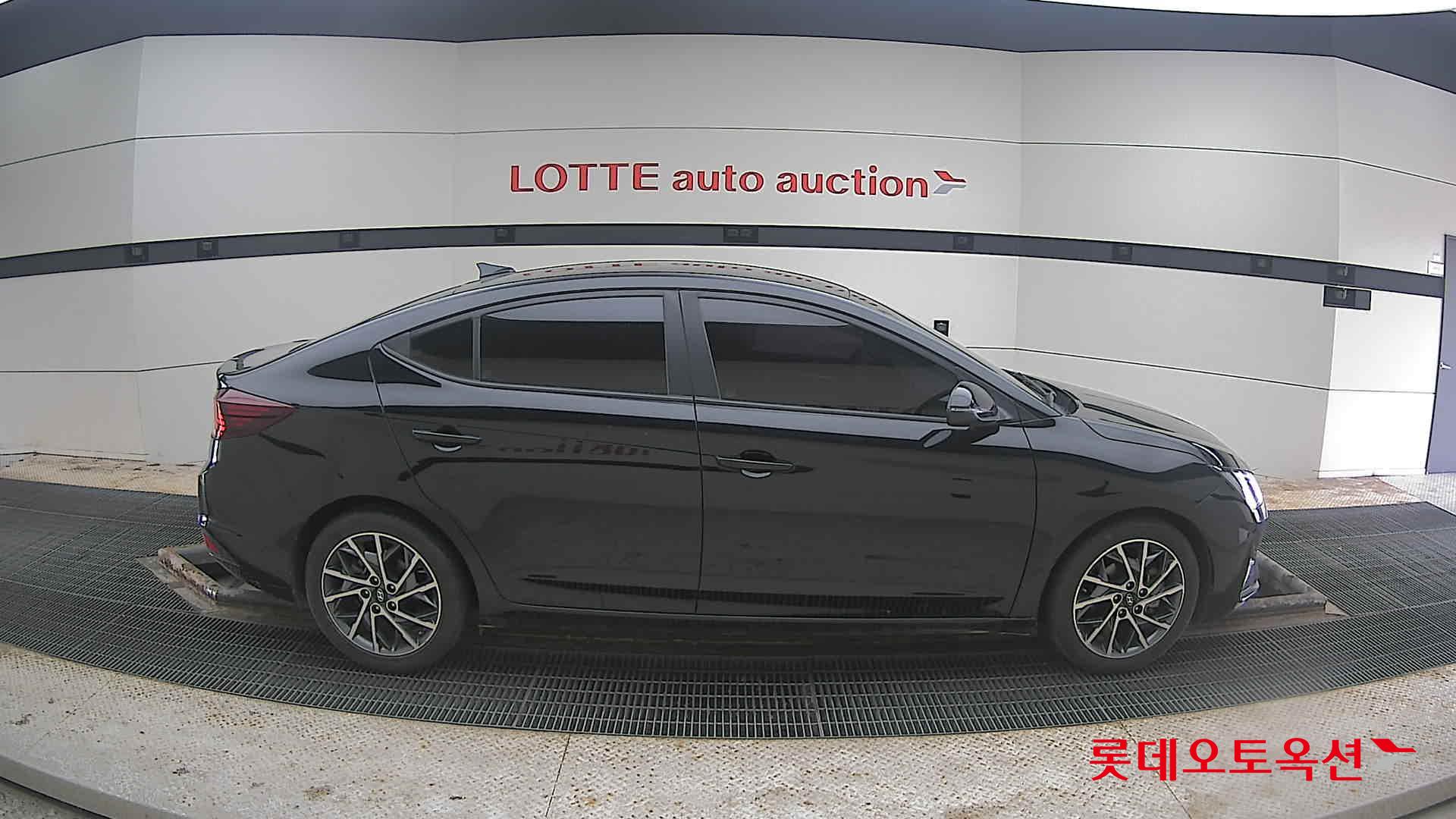 Hyundai Elantra 2020 - Image 21