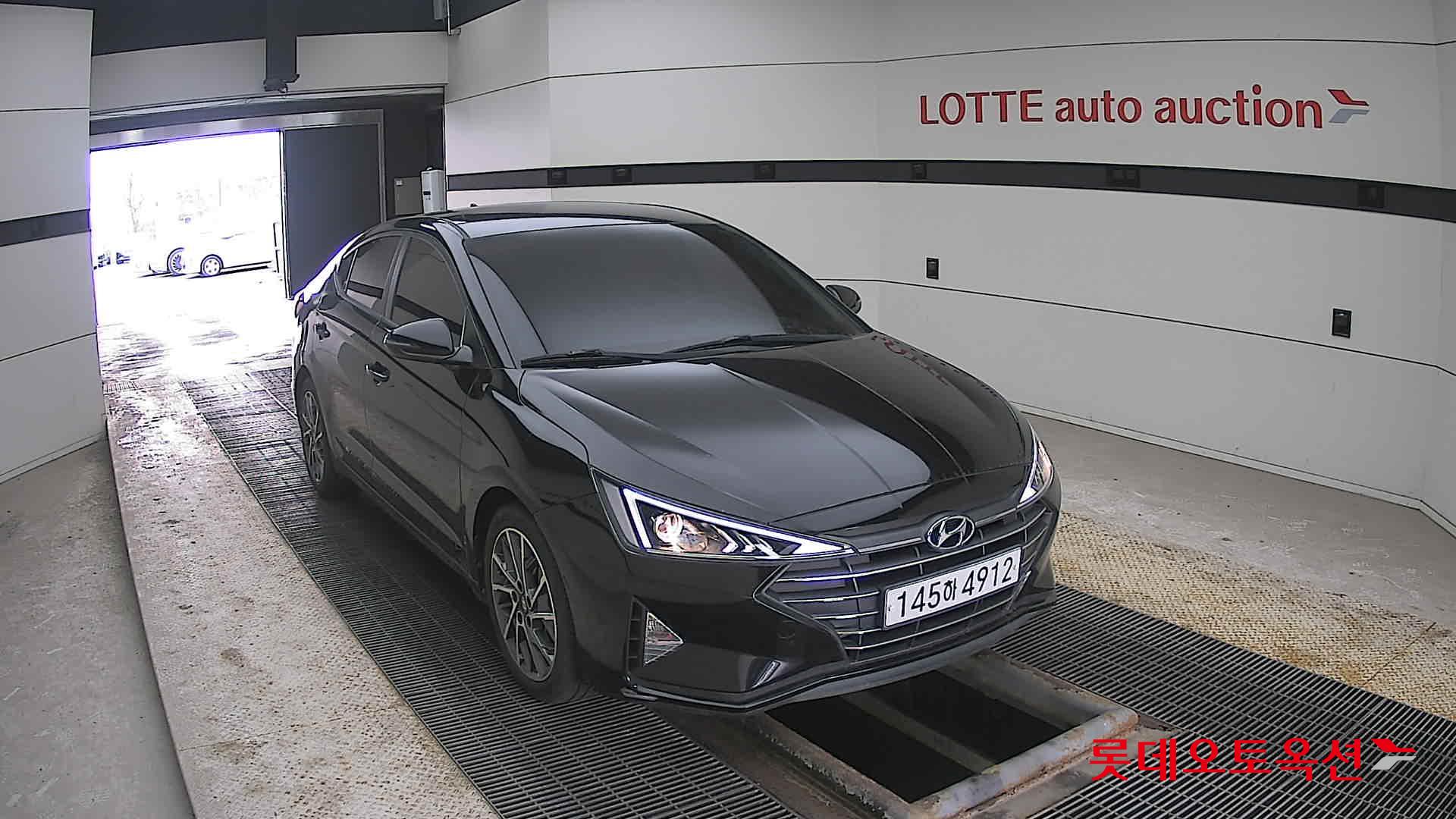 Hyundai Elantra 2020 - Image 24