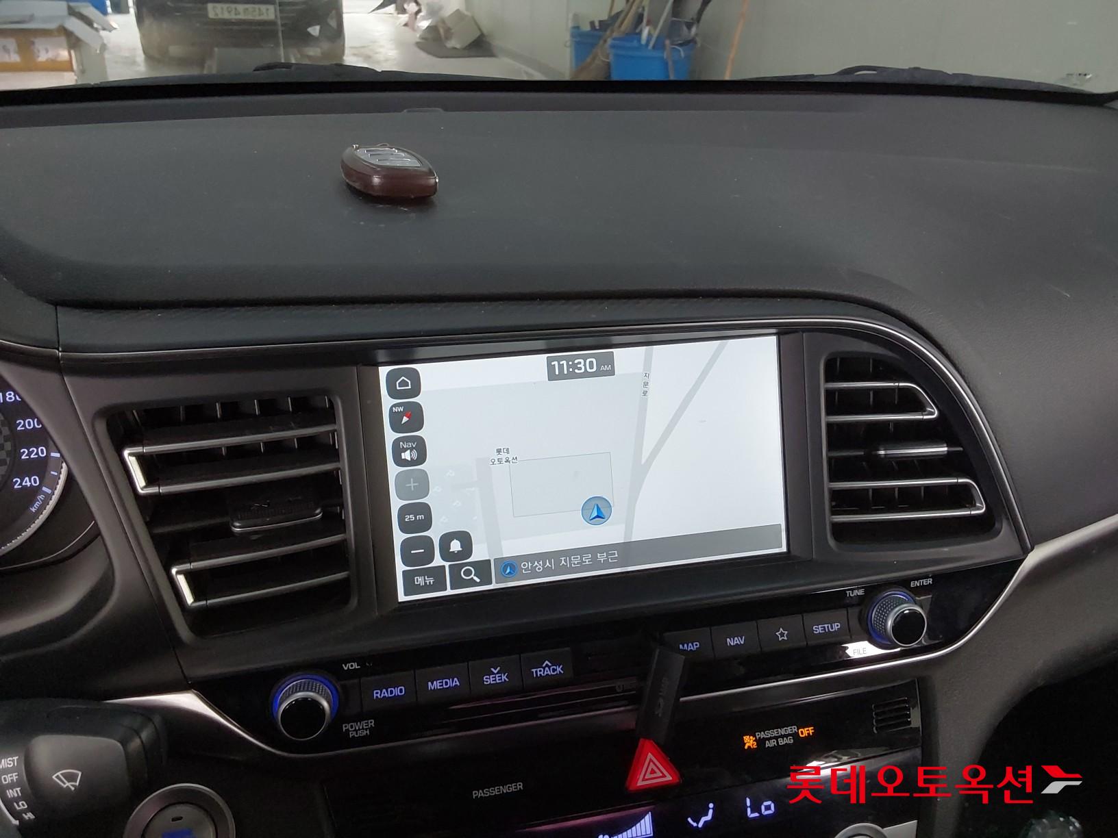 Hyundai Elantra 2020 - Image 32