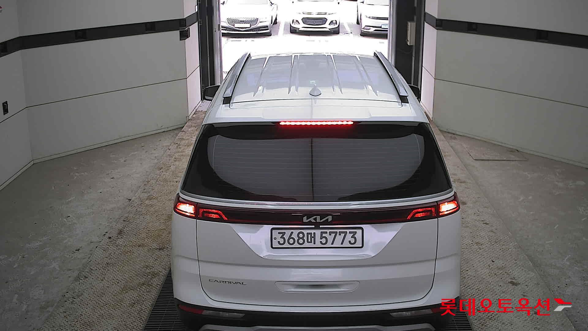 Kia Carnival 2022 - Image 17