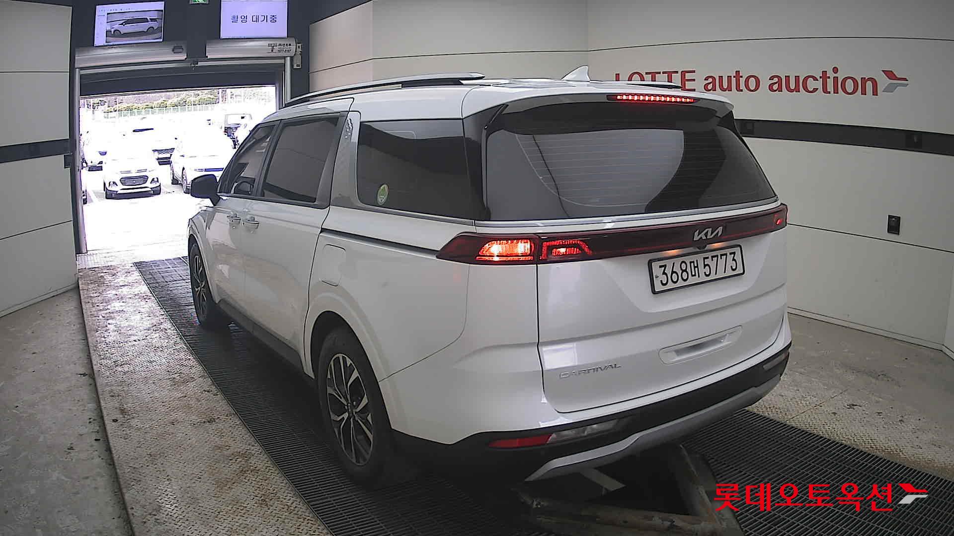 Kia Carnival 2022 - Image 16