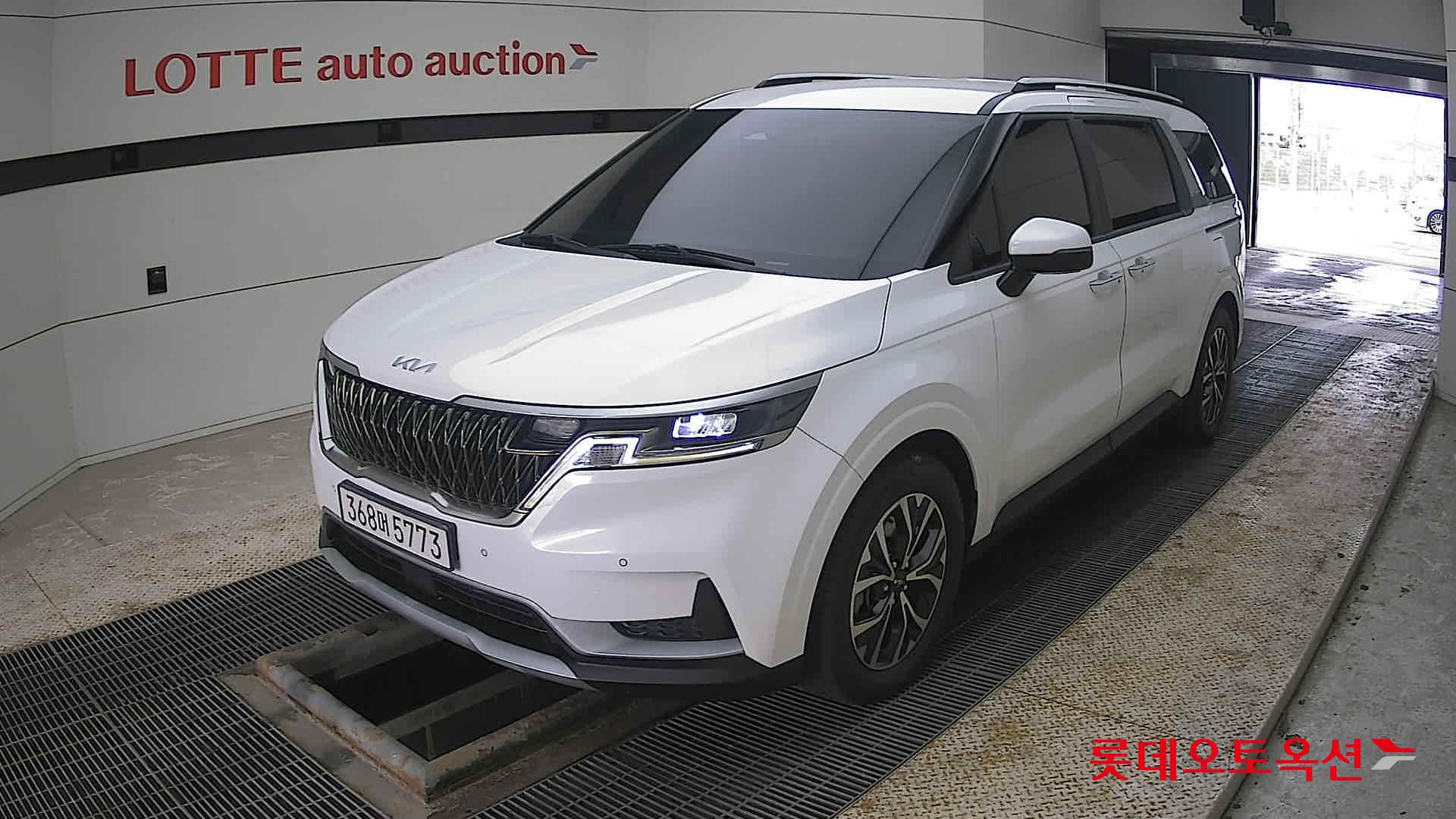 Kia Carnival 2022 - Image 3