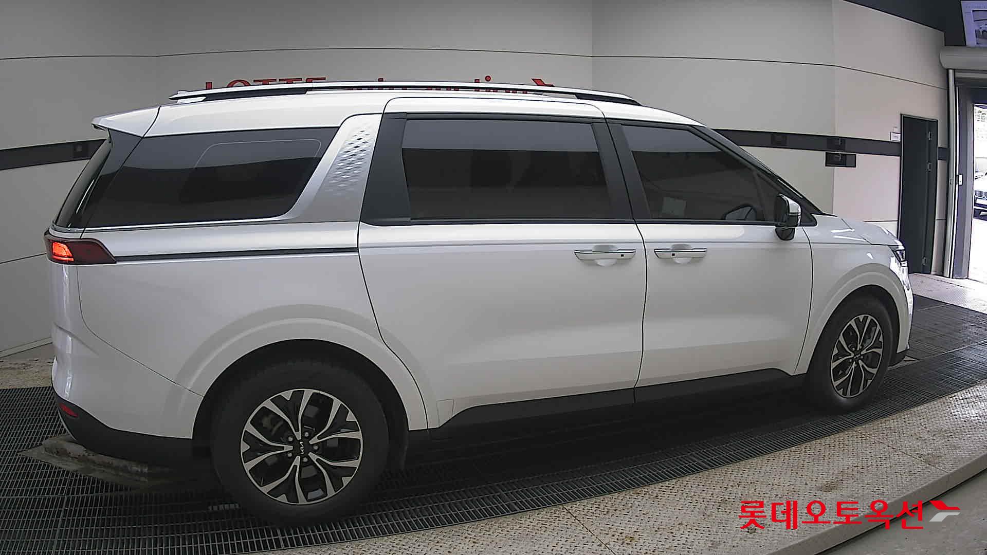Kia Carnival 2022 - Image 20