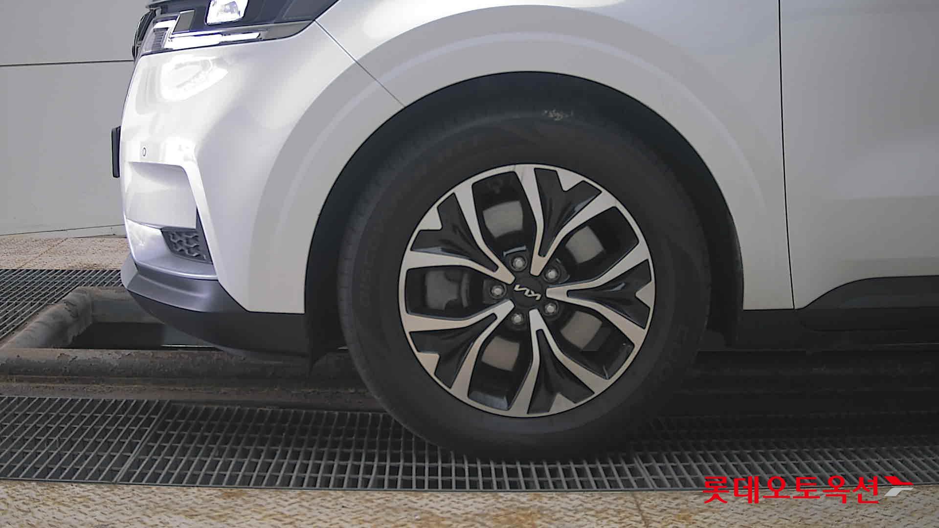 Kia Carnival 2022 - Image 25