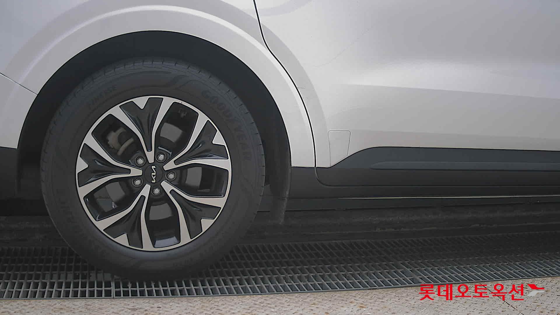 Kia Carnival 2022 - Image 28