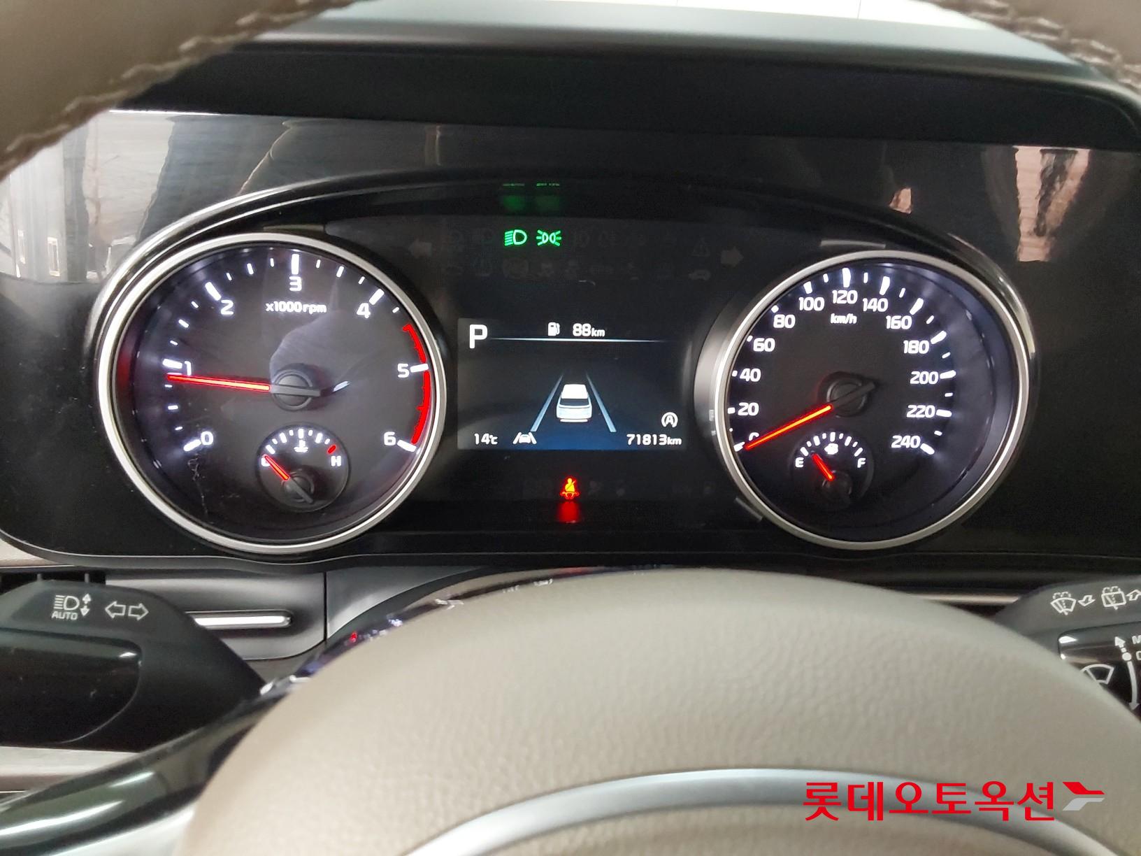 Kia Carnival 2022 - Image 31