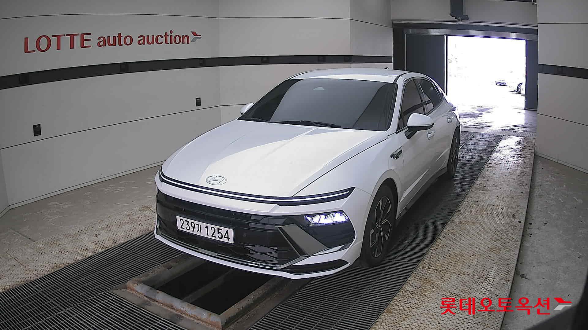 Hyundai Sonata 2024 - Image 10