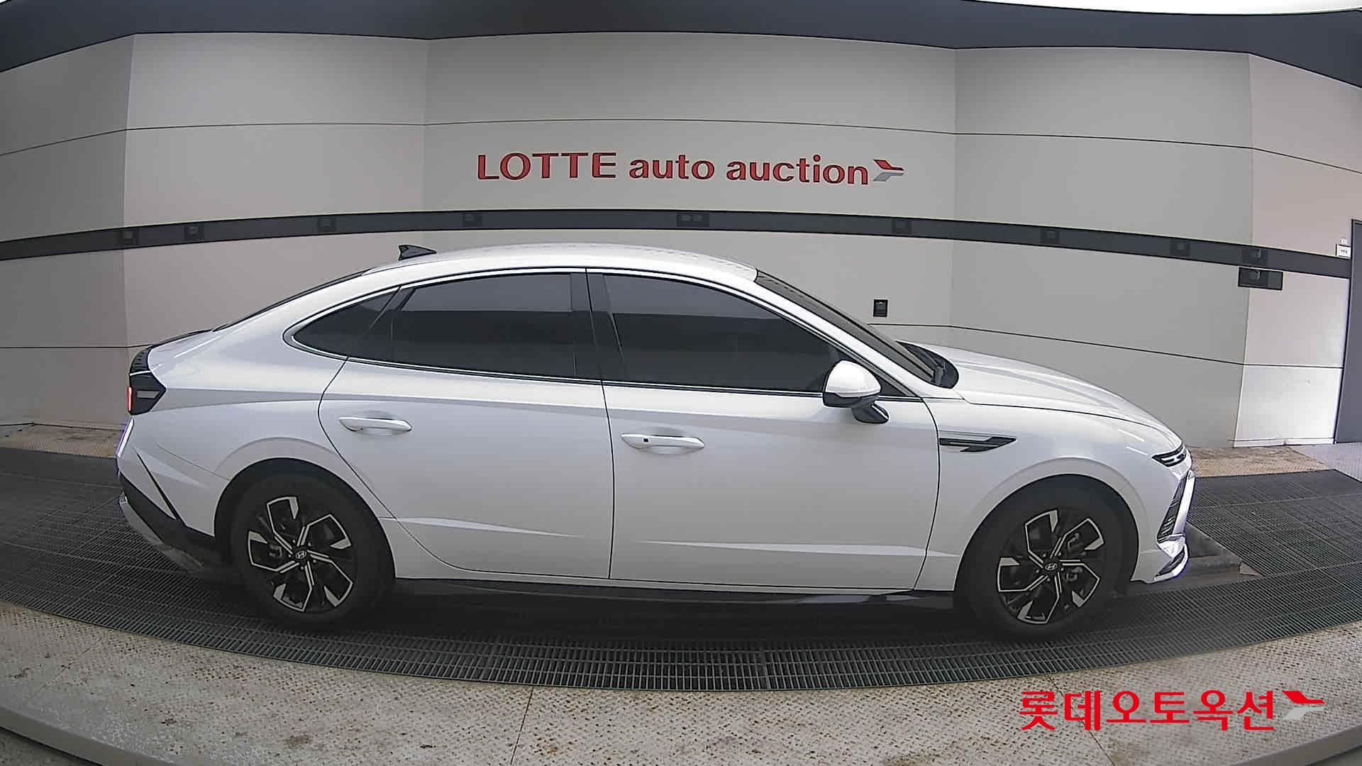 Hyundai Sonata 2024 - Image 21