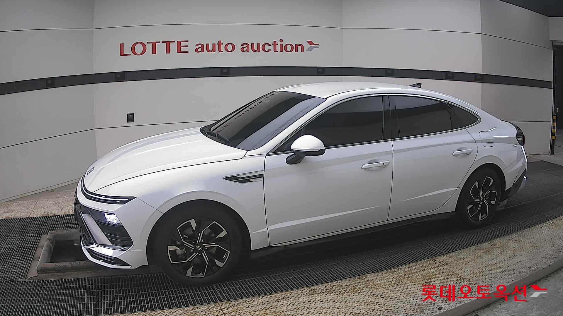 Hyundai Sonata 2024 - Image 12