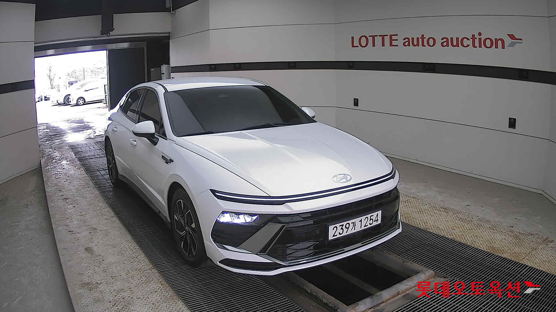 Hyundai Sonata 2024 - Image 24