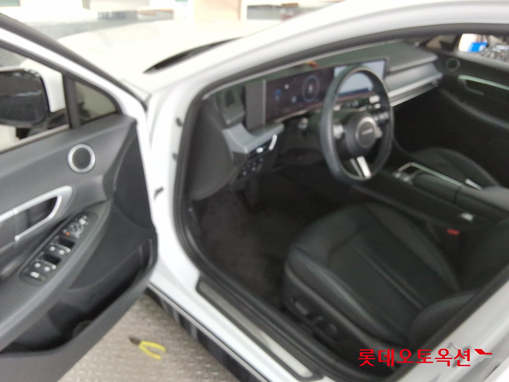 Hyundai Sonata 2024 - Image 36