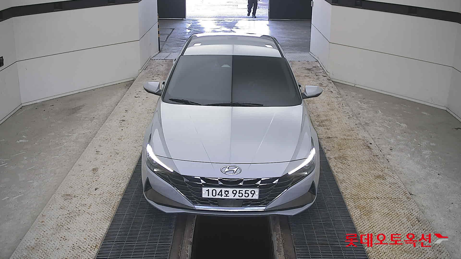 هيونداي إلانترا