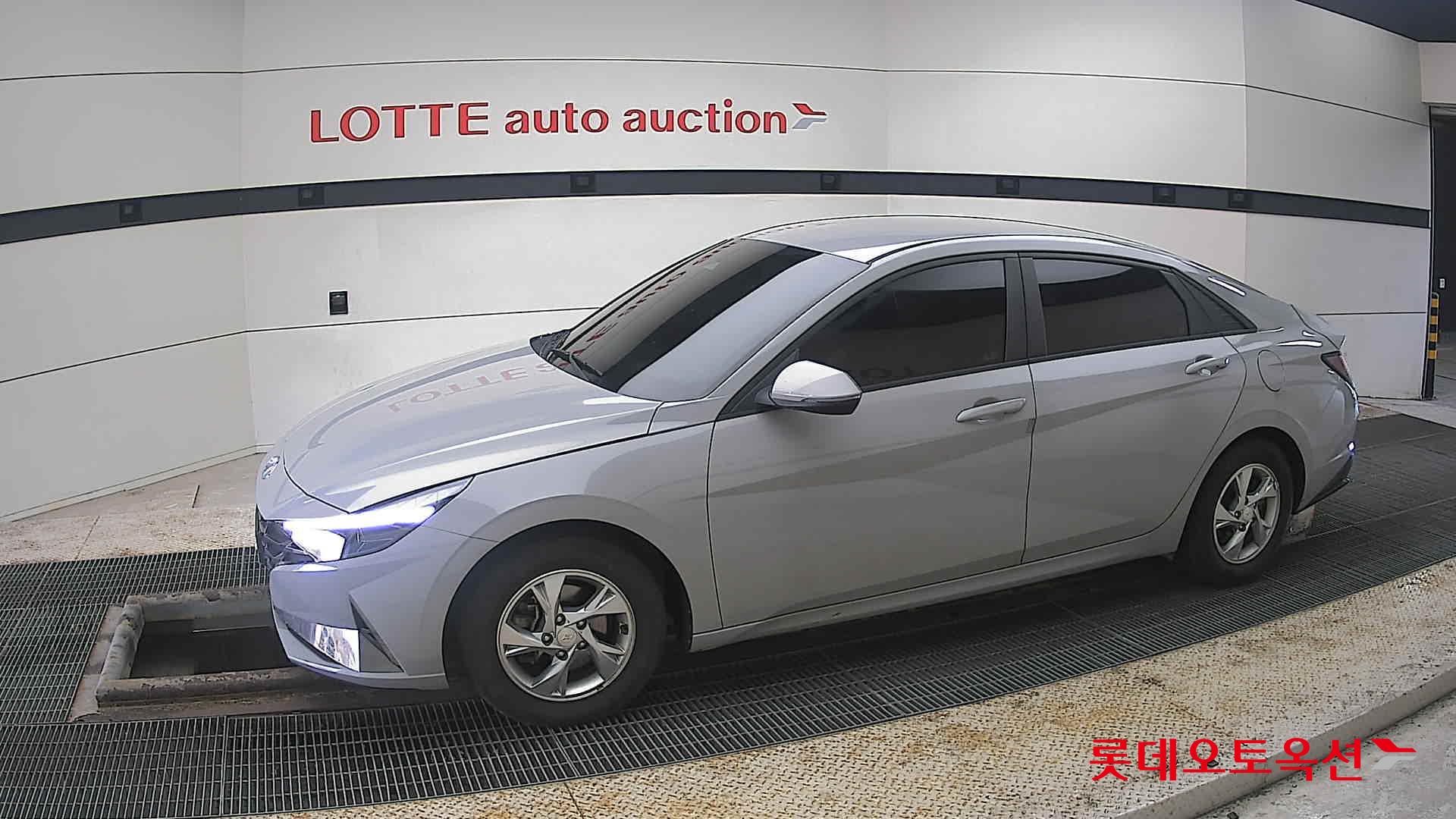 Hyundai Elantra 2021 - Image 12