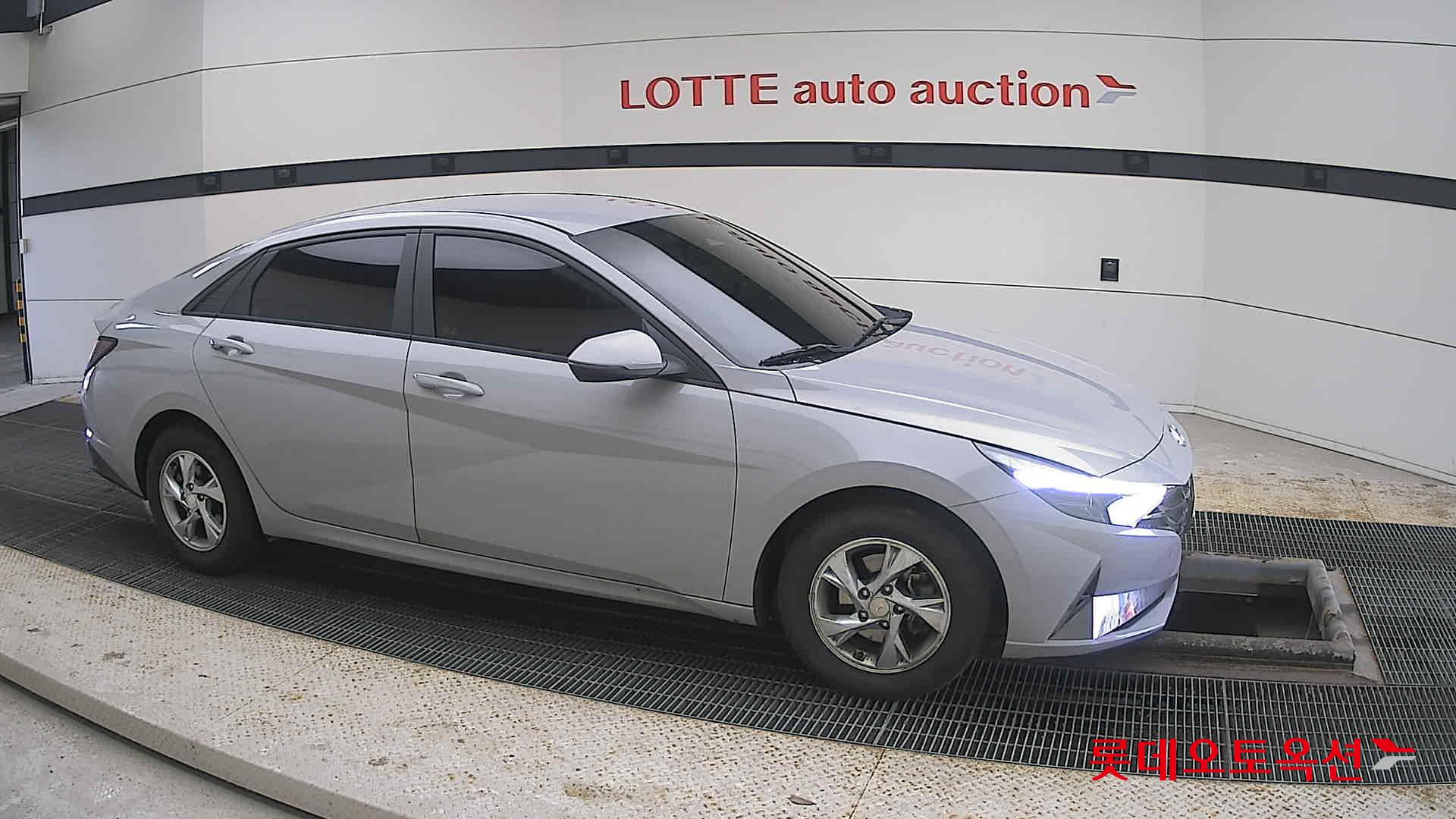 Hyundai Elantra 2021 - Image 22