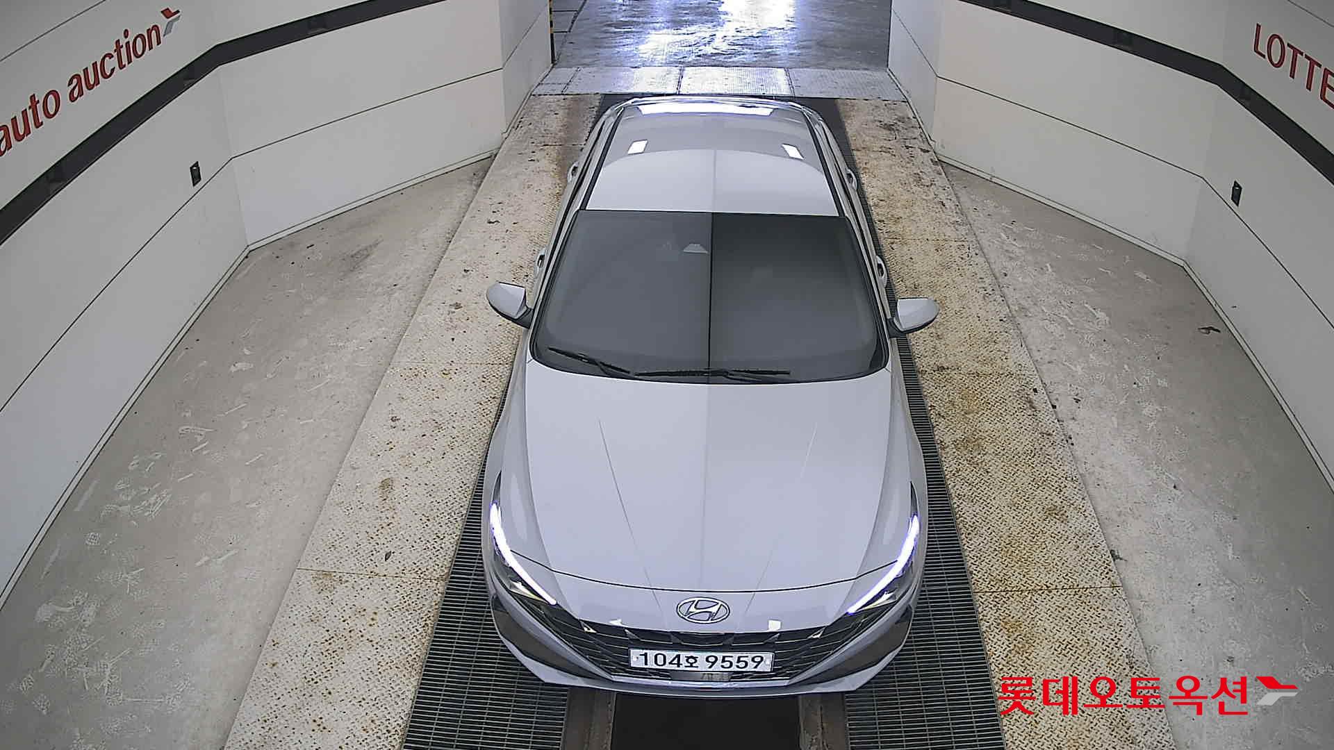 Hyundai Elantra 2021 - Image 7
