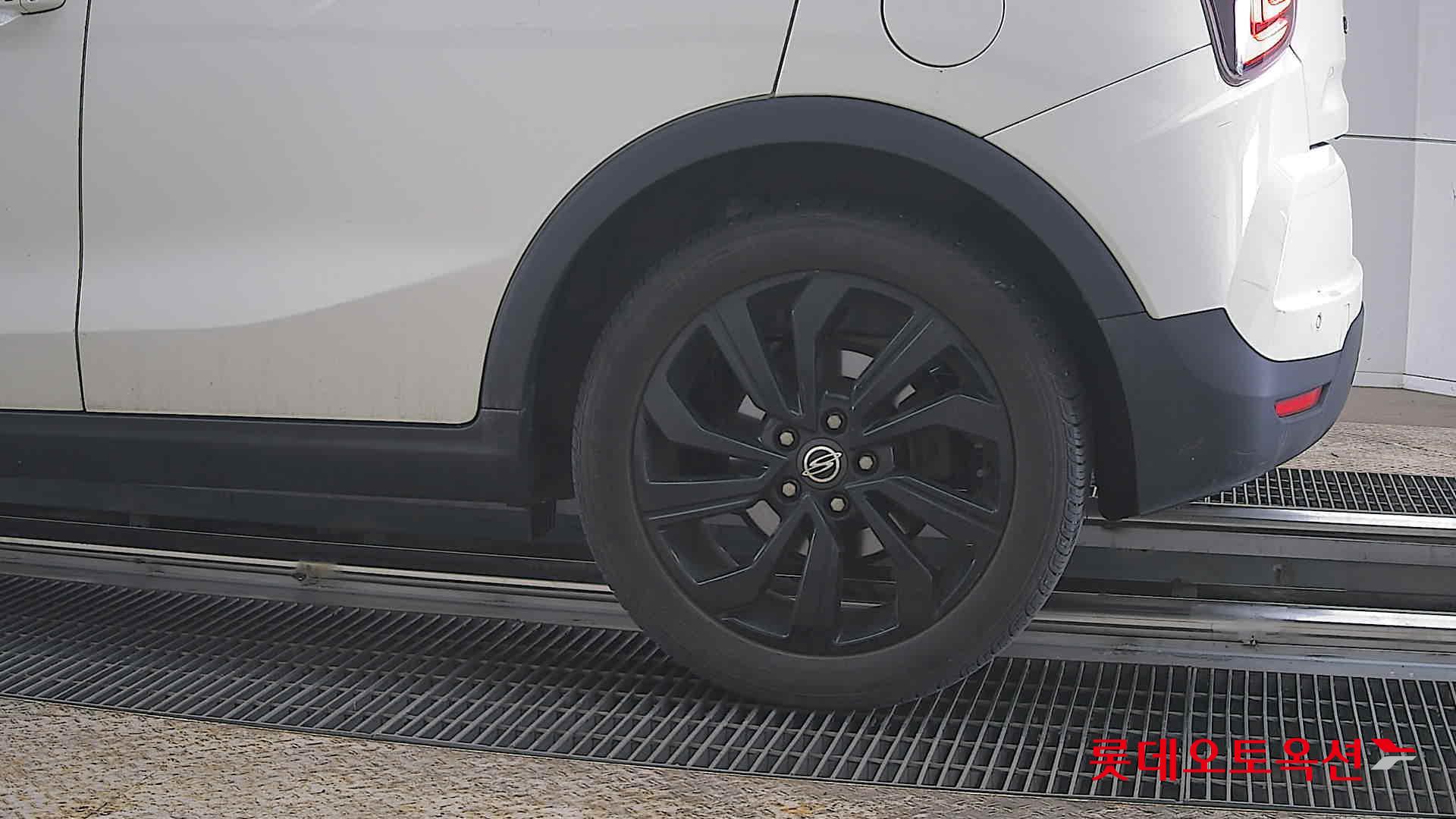 سانغ يونغ تيفولي