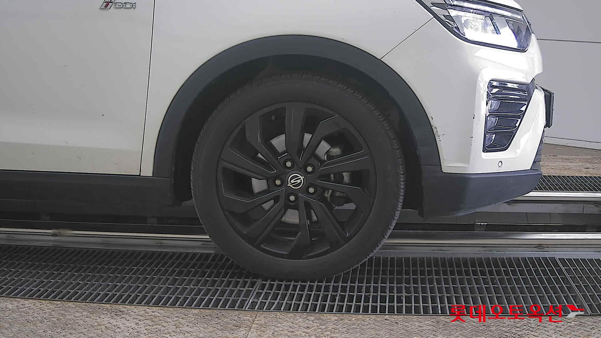 سانغ يونغ تيفولي