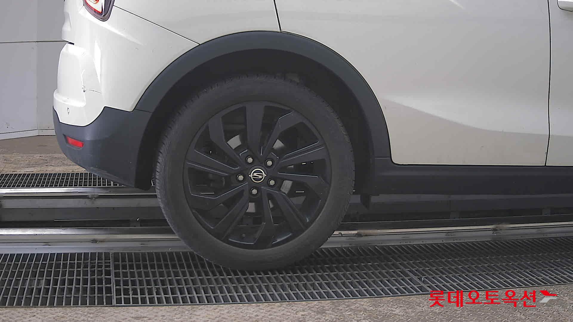 سانغ يونغ تيفولي