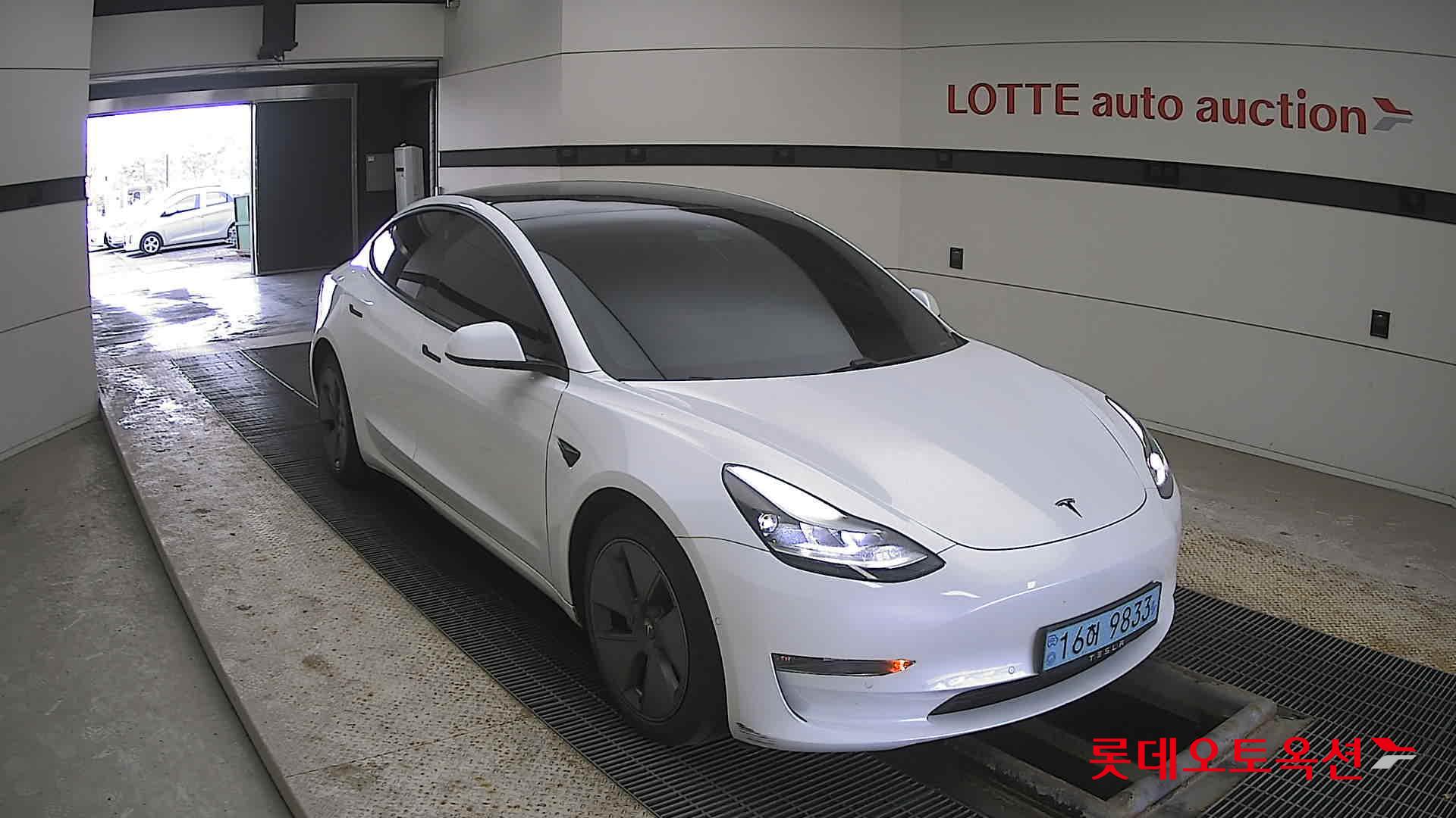 TESLA Model 3 2021 - 이미지 6