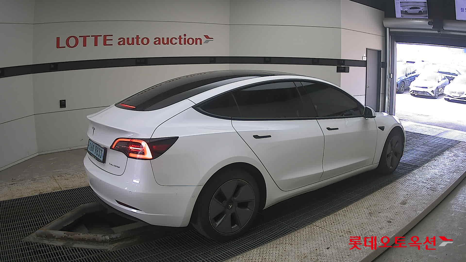 TESLA Model 3 2021 - 이미지 19