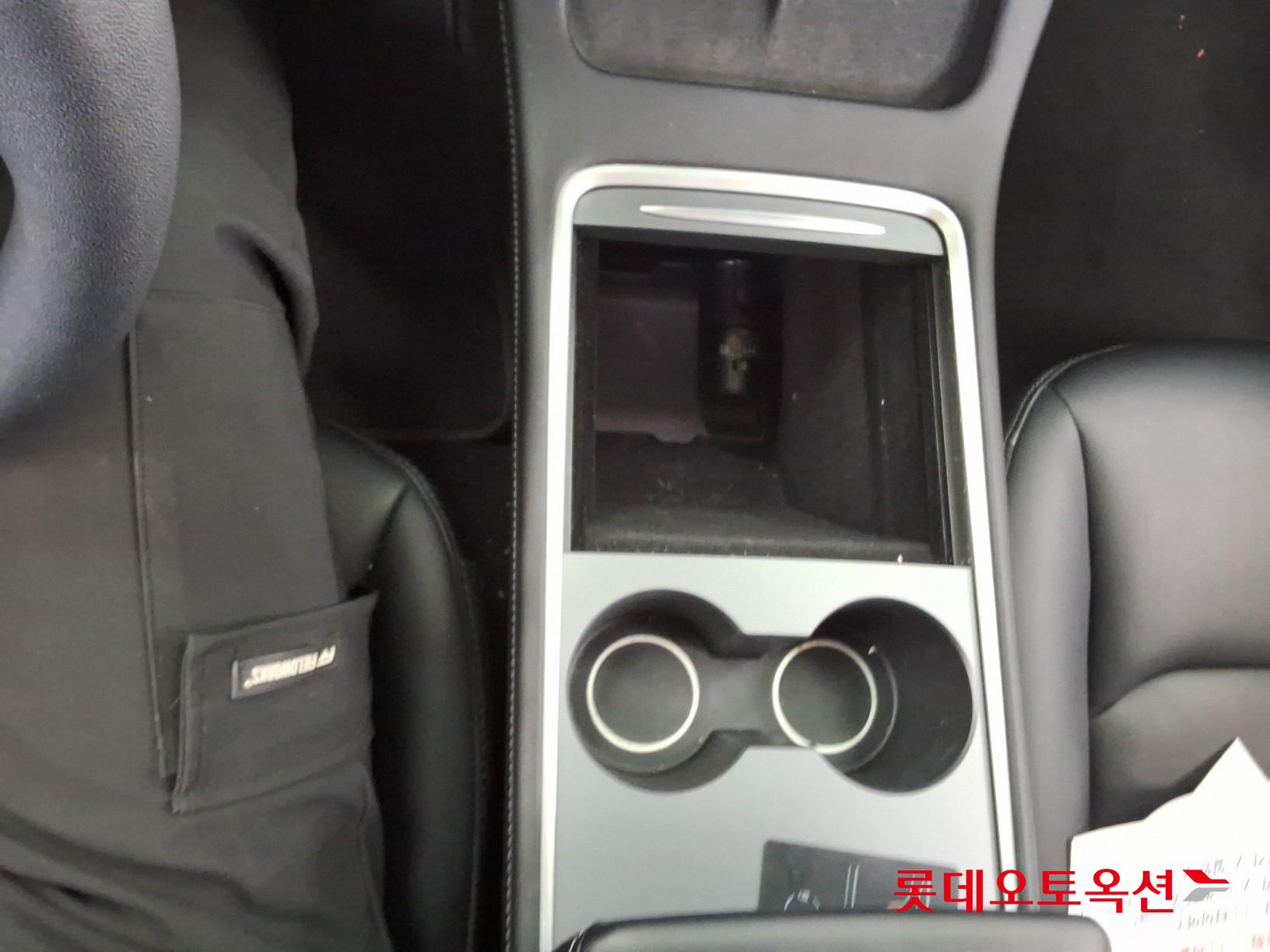 TESLA Model 3 2021 - 이미지 34