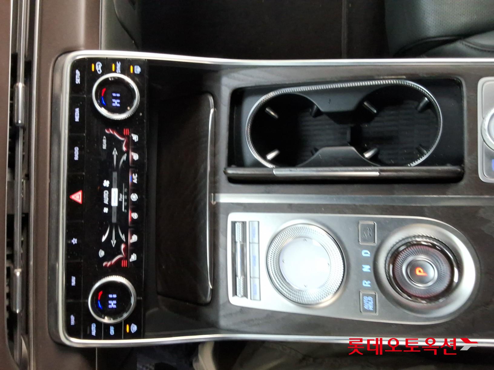 Genesis GV80 2021 - Image 32