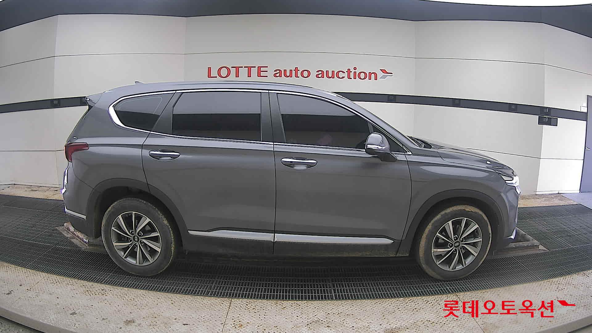 Hyundai Santa Fe 2020 - Image 21