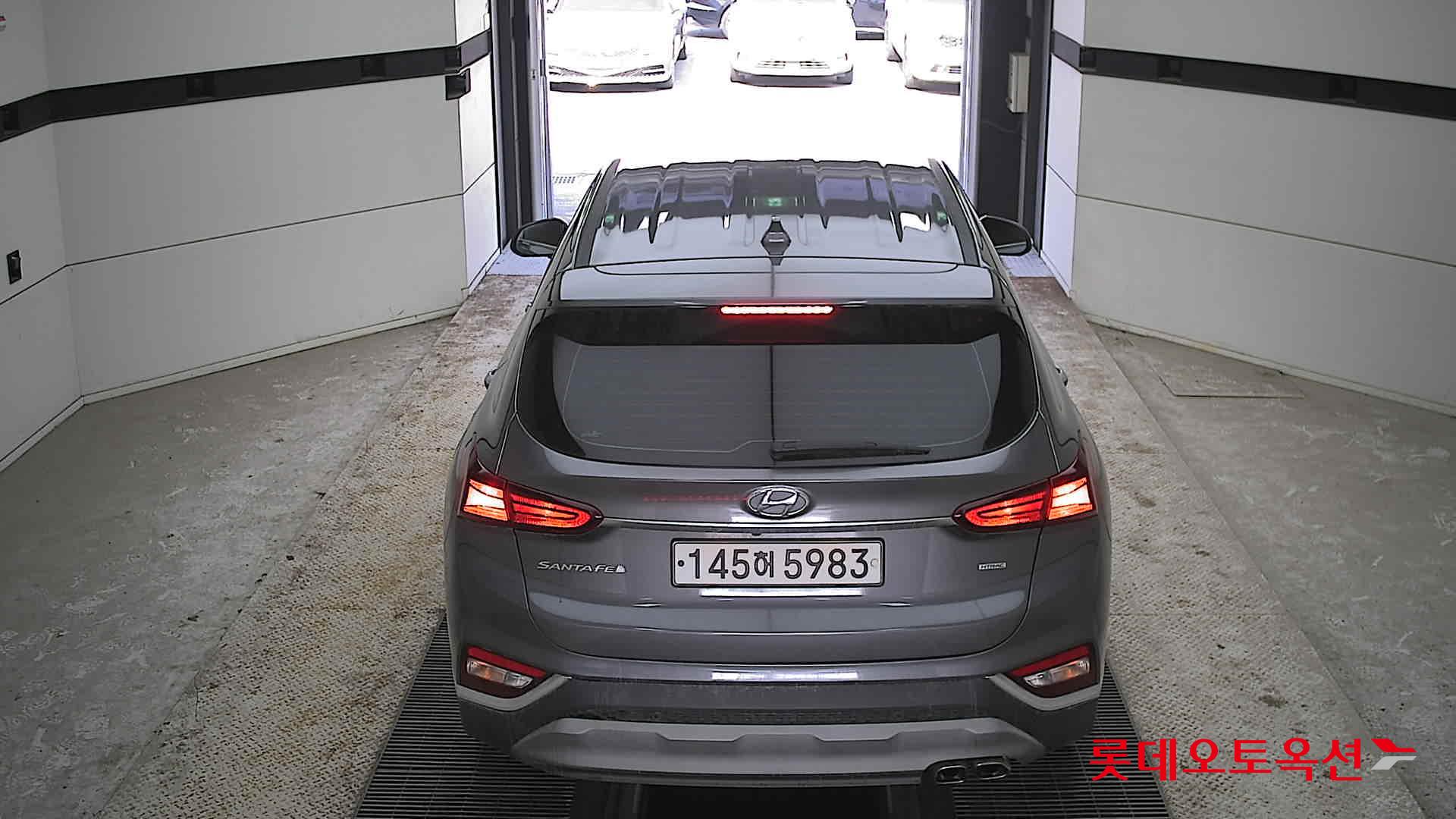 Hyundai Santa Fe 2020 - Image 17