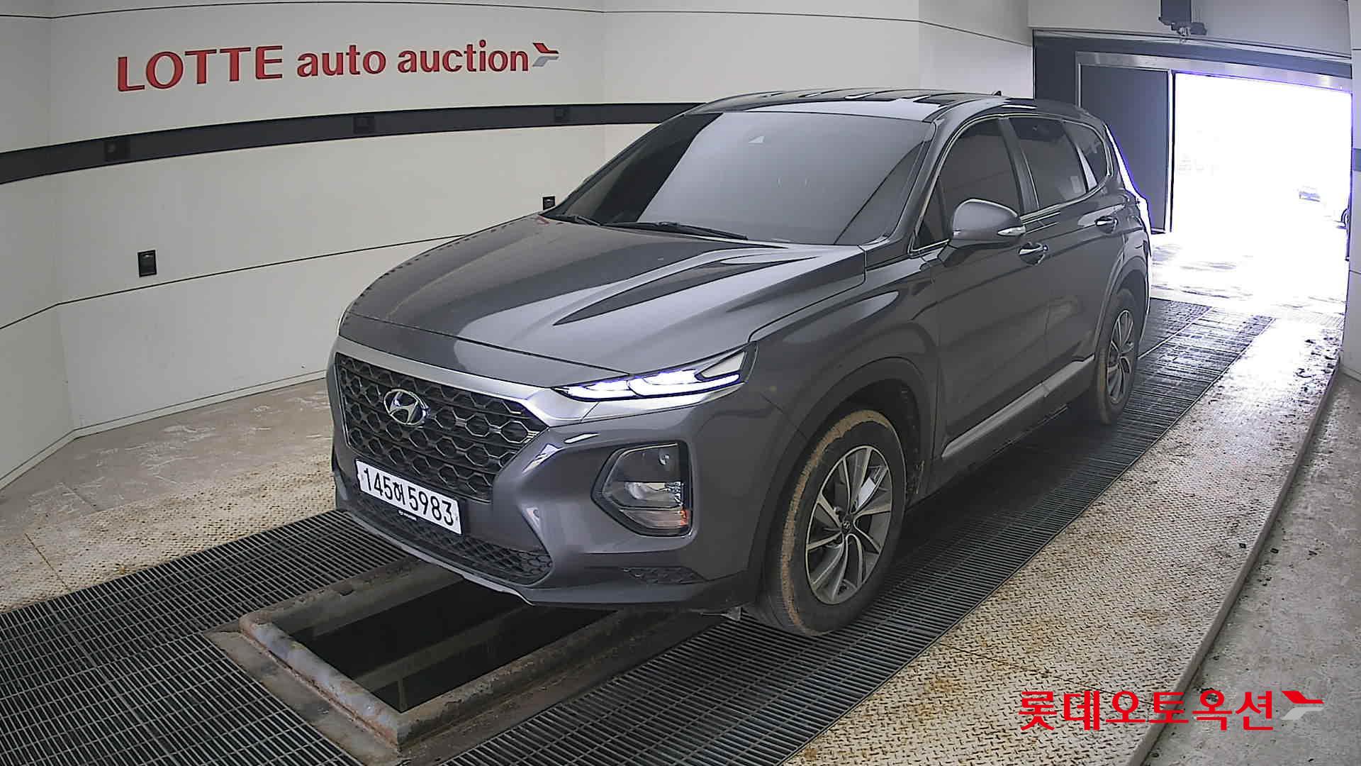 Hyundai Santa Fe 2020 - Image 3
