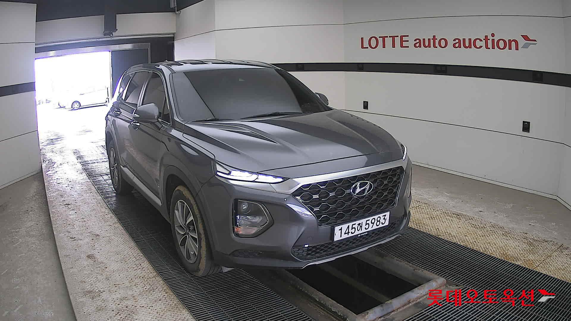 Hyundai Santa Fe 2020 - Image 24