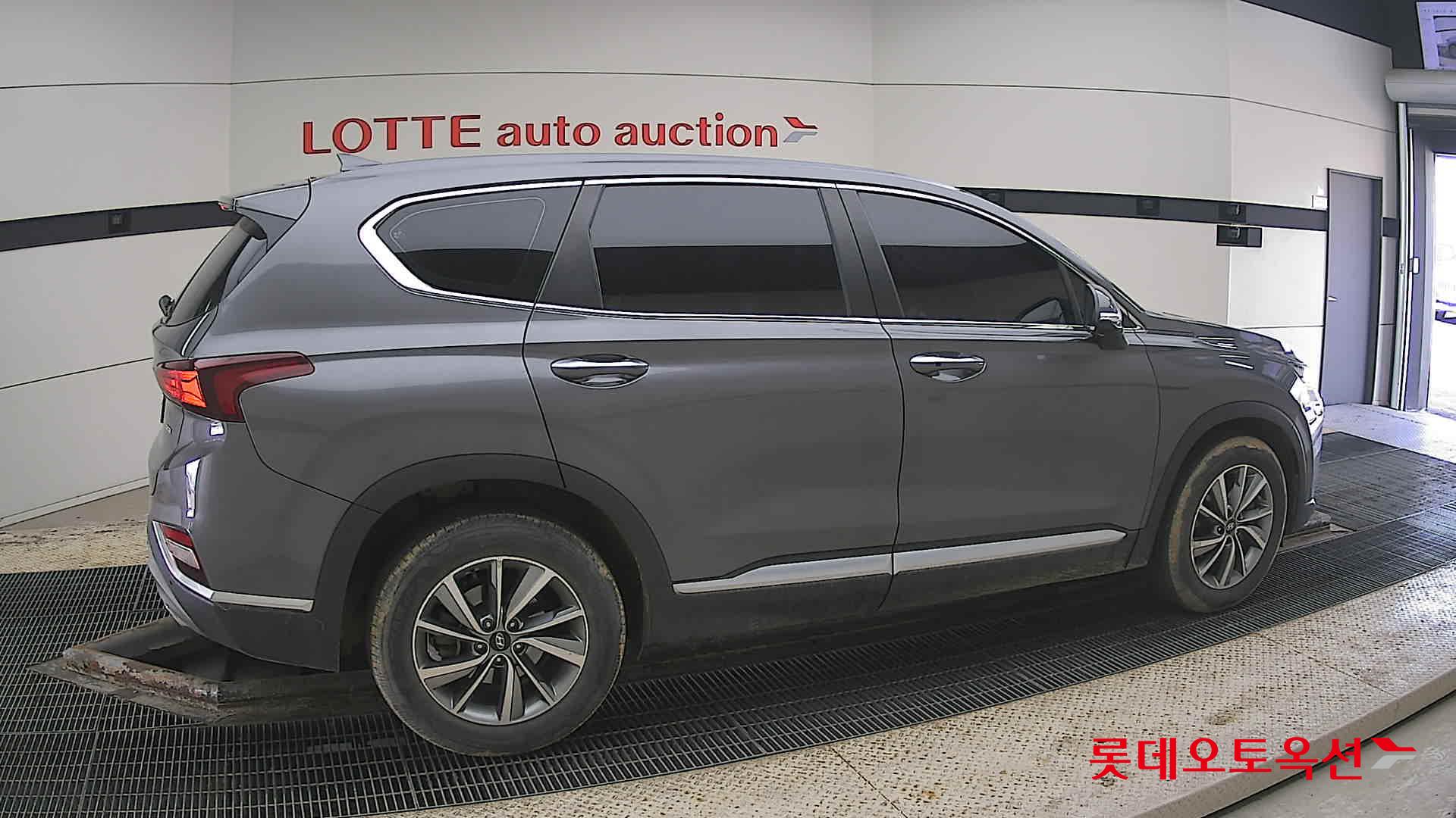 Hyundai Santa Fe 2020 - Image 20