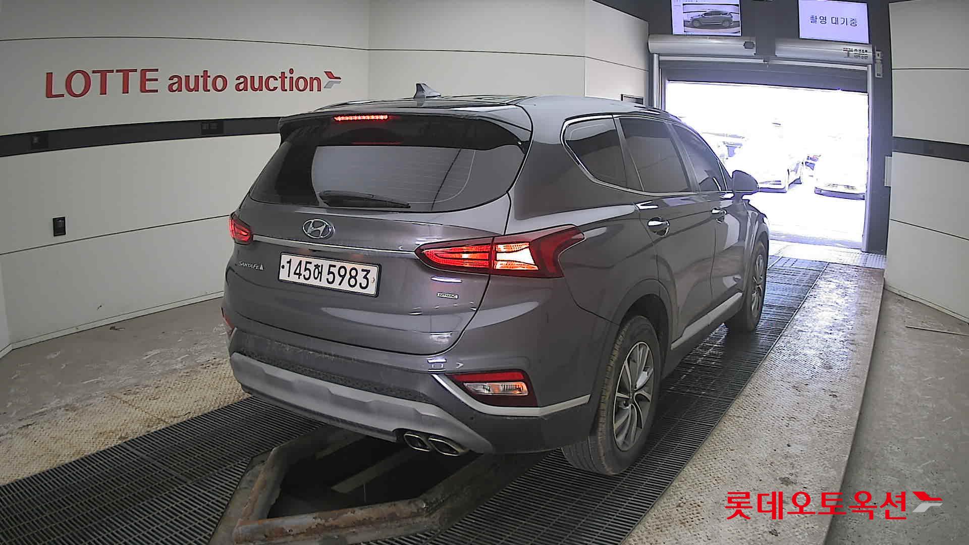 Hyundai Santa Fe 2020 - Image 18