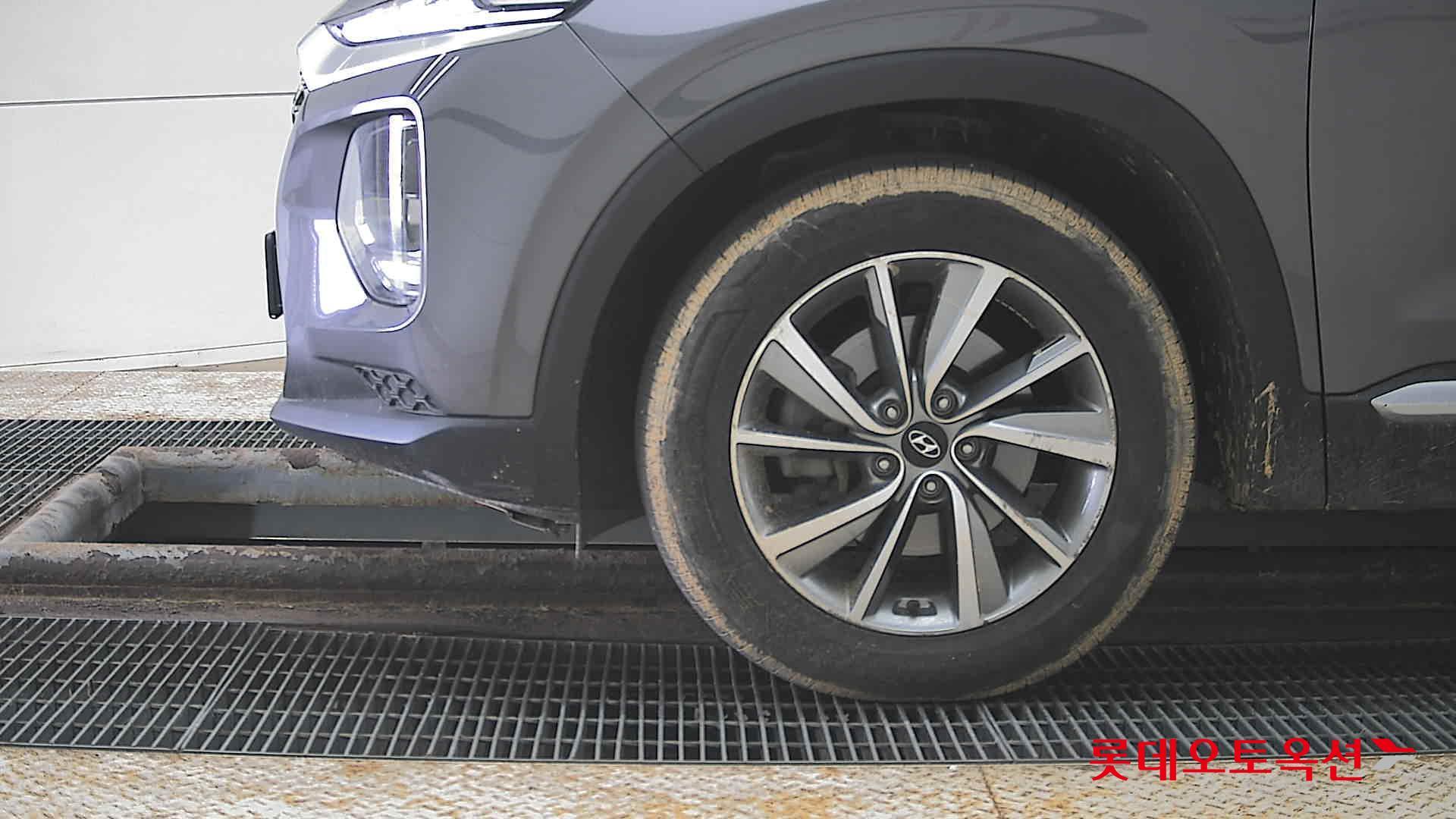 Hyundai Santa Fe 2020 - Image 25