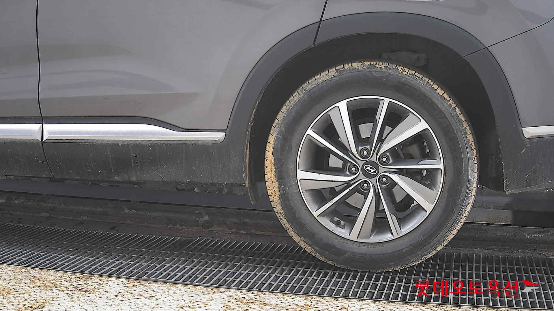 Hyundai Santa Fe 2020 - Image 26