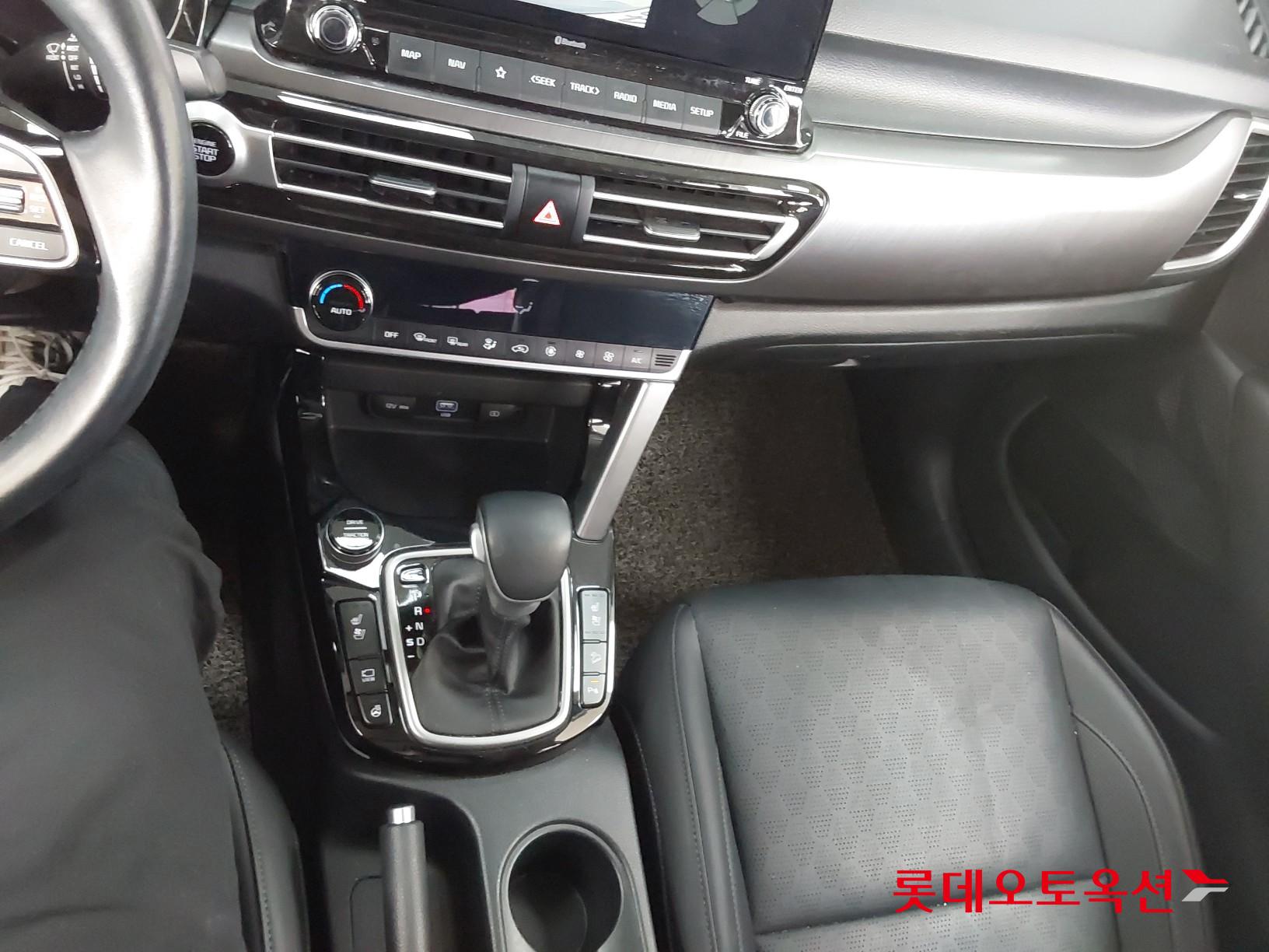 كيا سيلتوس 2021 - صورة 35