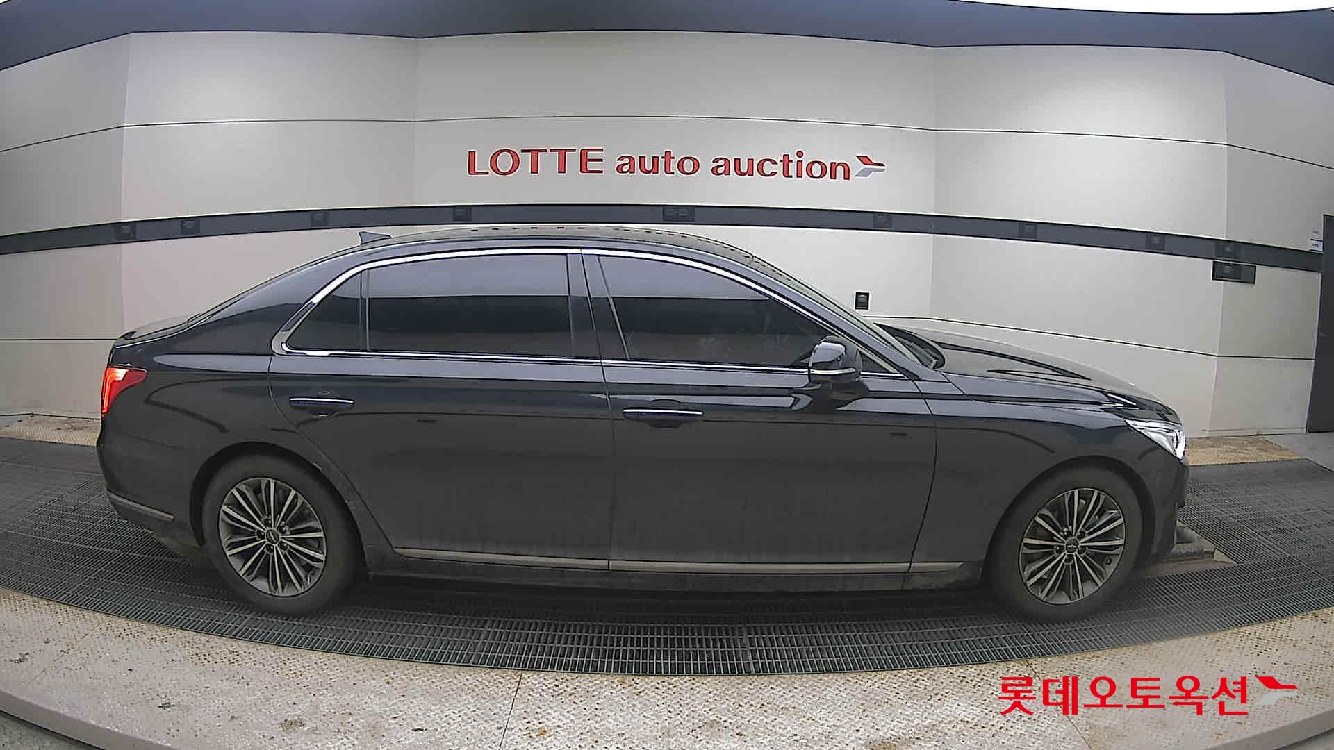 جينيسيس EQ900 2018 - صورة 21