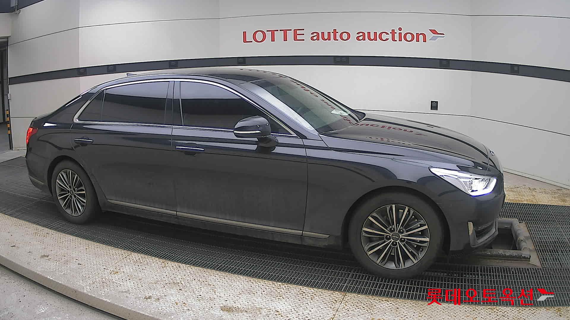 جينيسيس EQ900 2018 - صورة 22