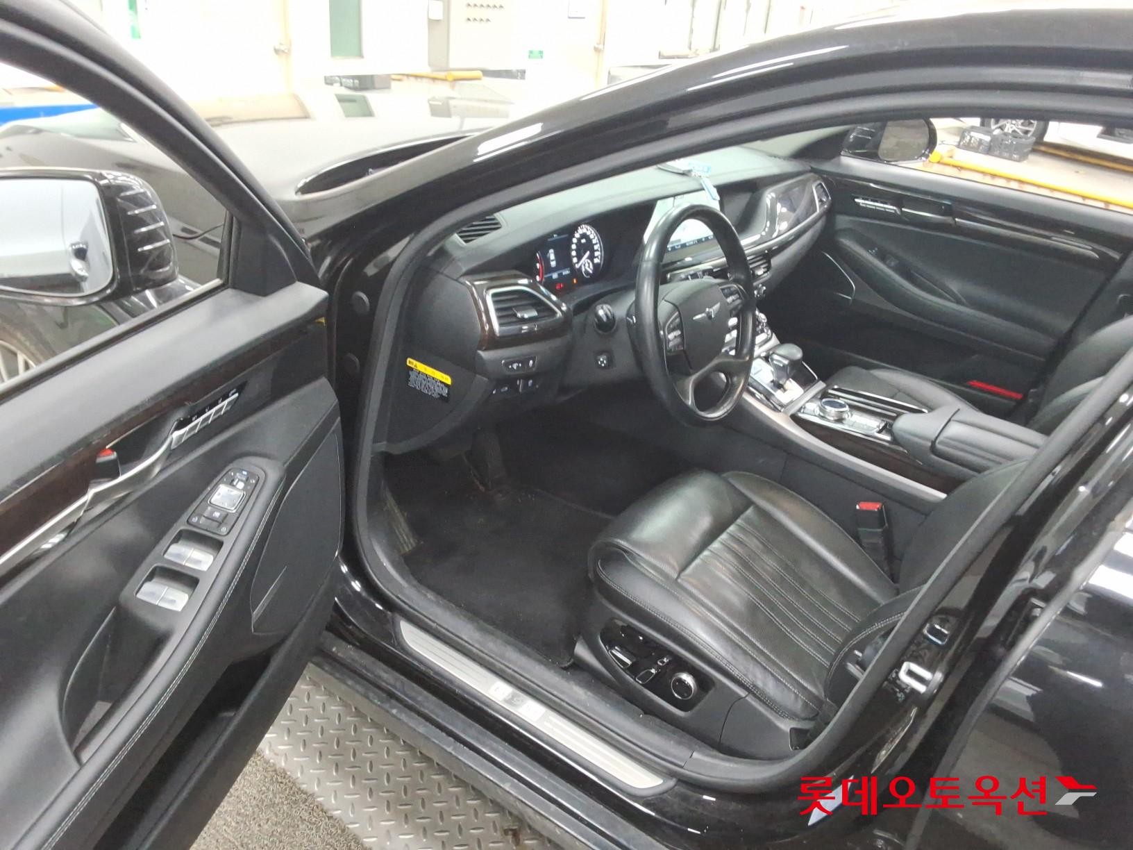 جينيسيس EQ900 2018 - صورة 36