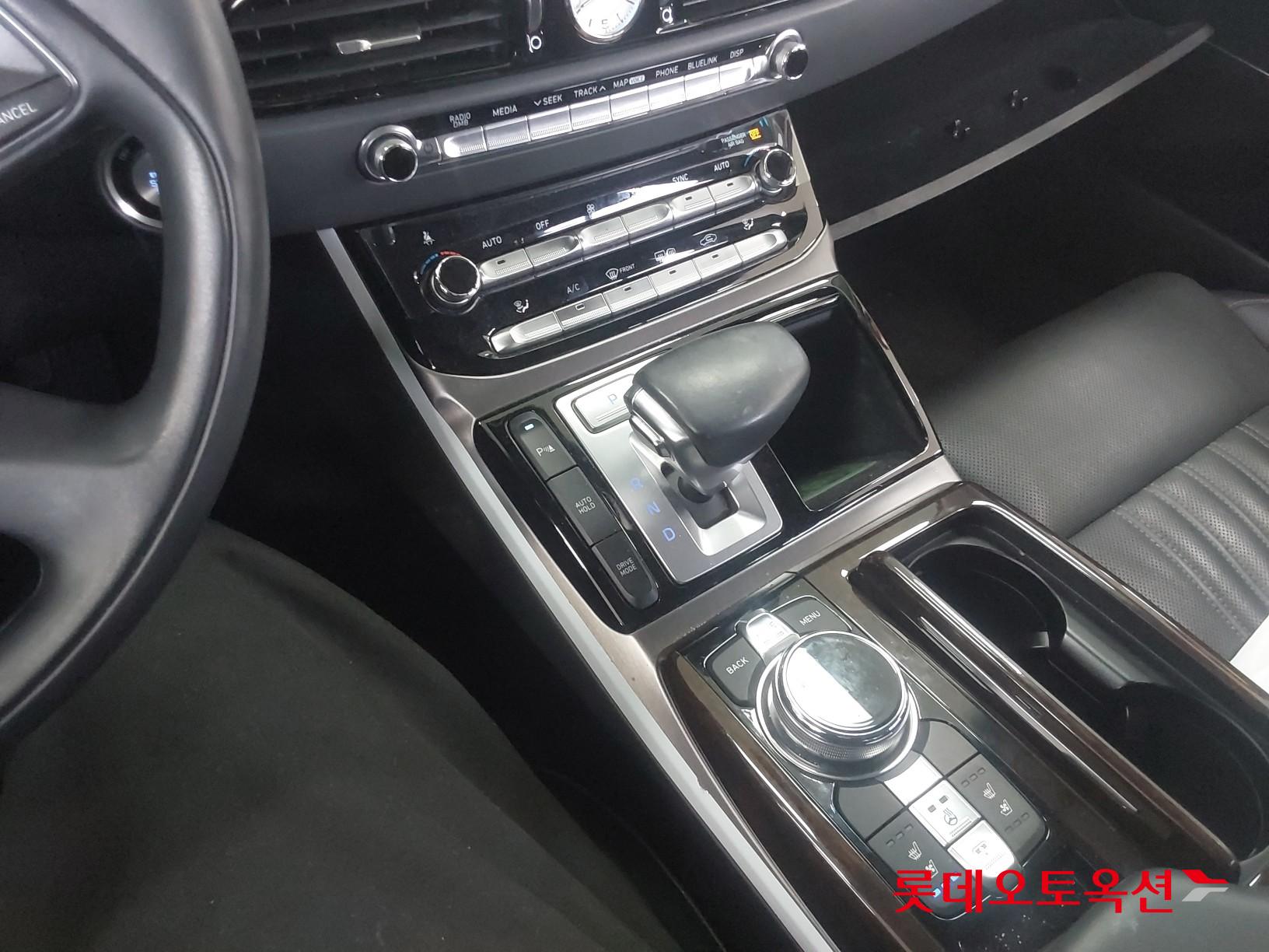 Hyundai EQ900 id 3803684 из Кореи 32