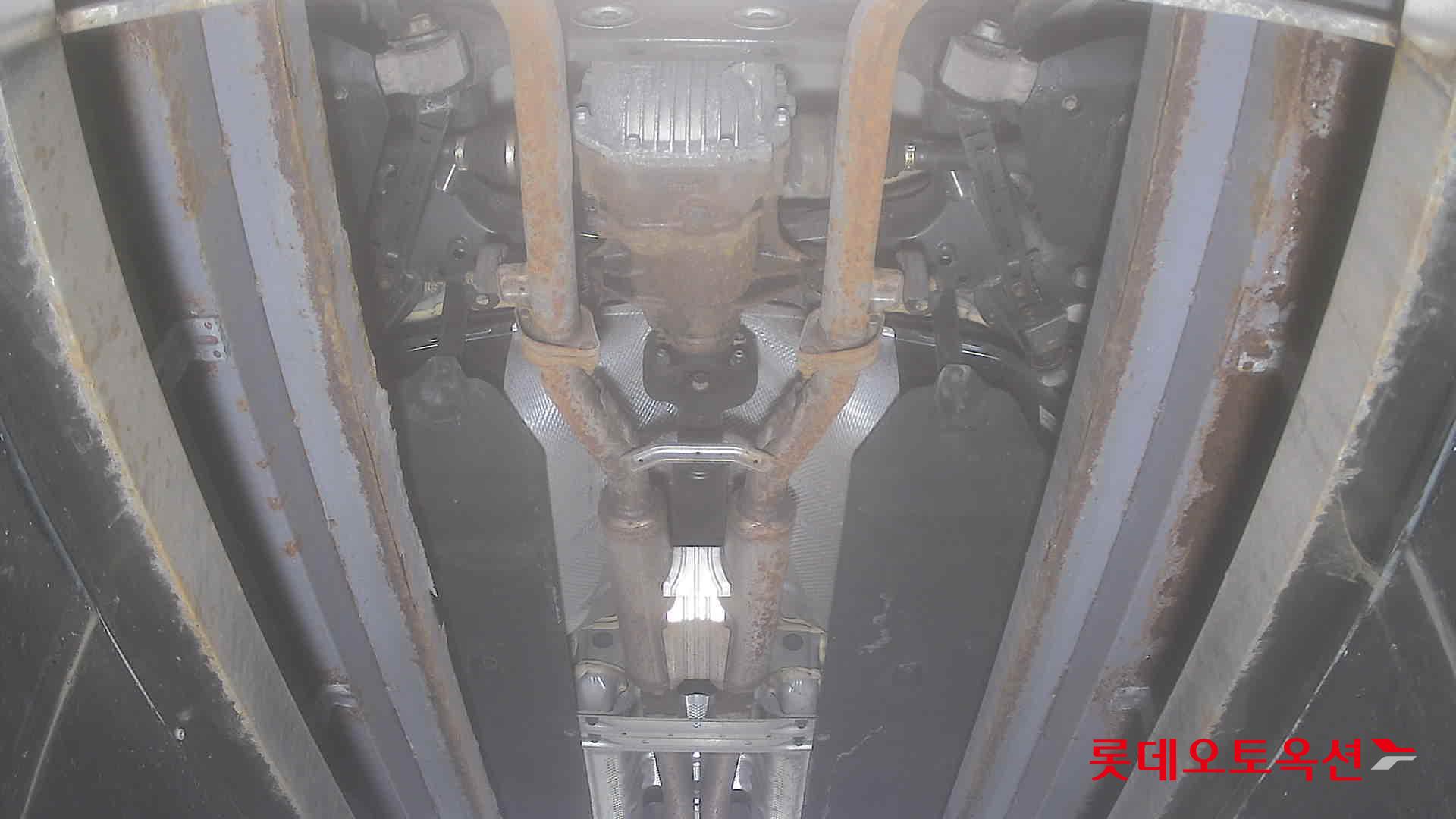 Genesis EQ900 - 2