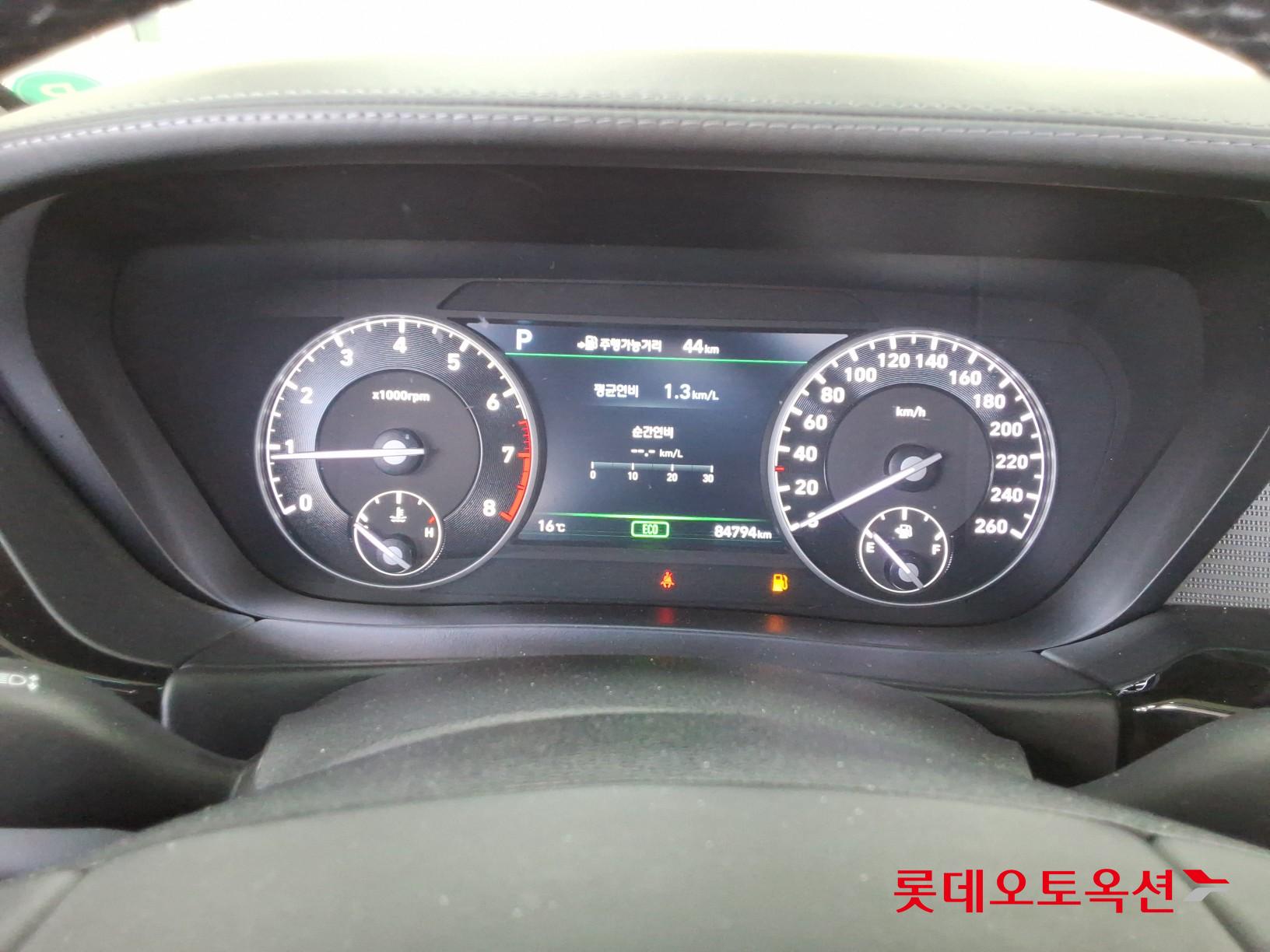 Genesis EQ900 - 31