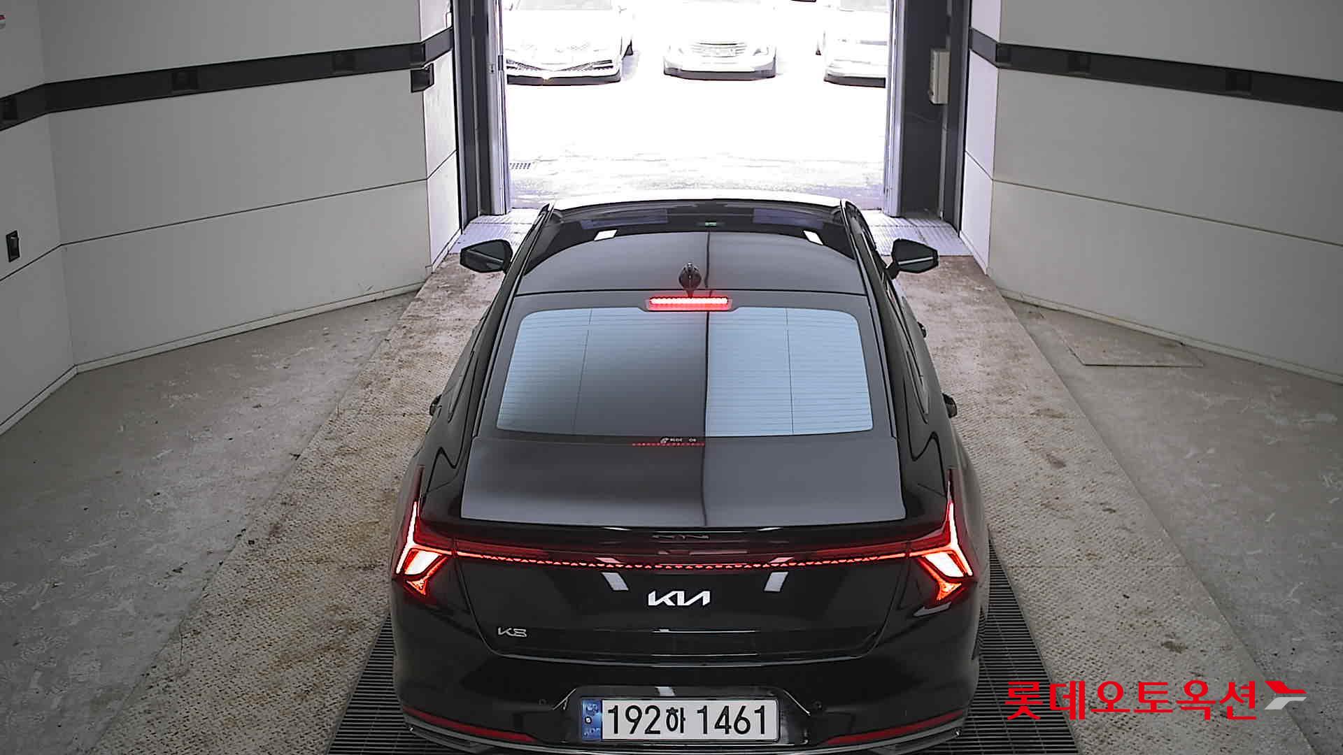 كيا K8 2023 - صورة 17