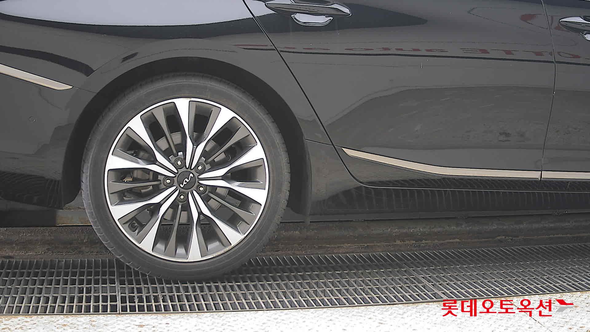 كيا K8 2023 - صورة 28