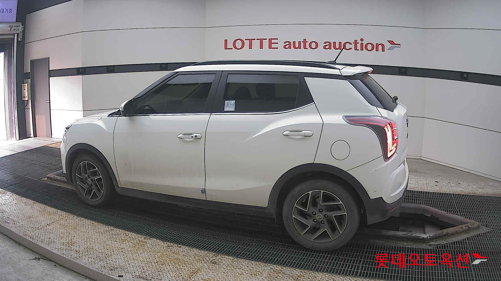 KG Mobility Tivoli 2022 - Image 14