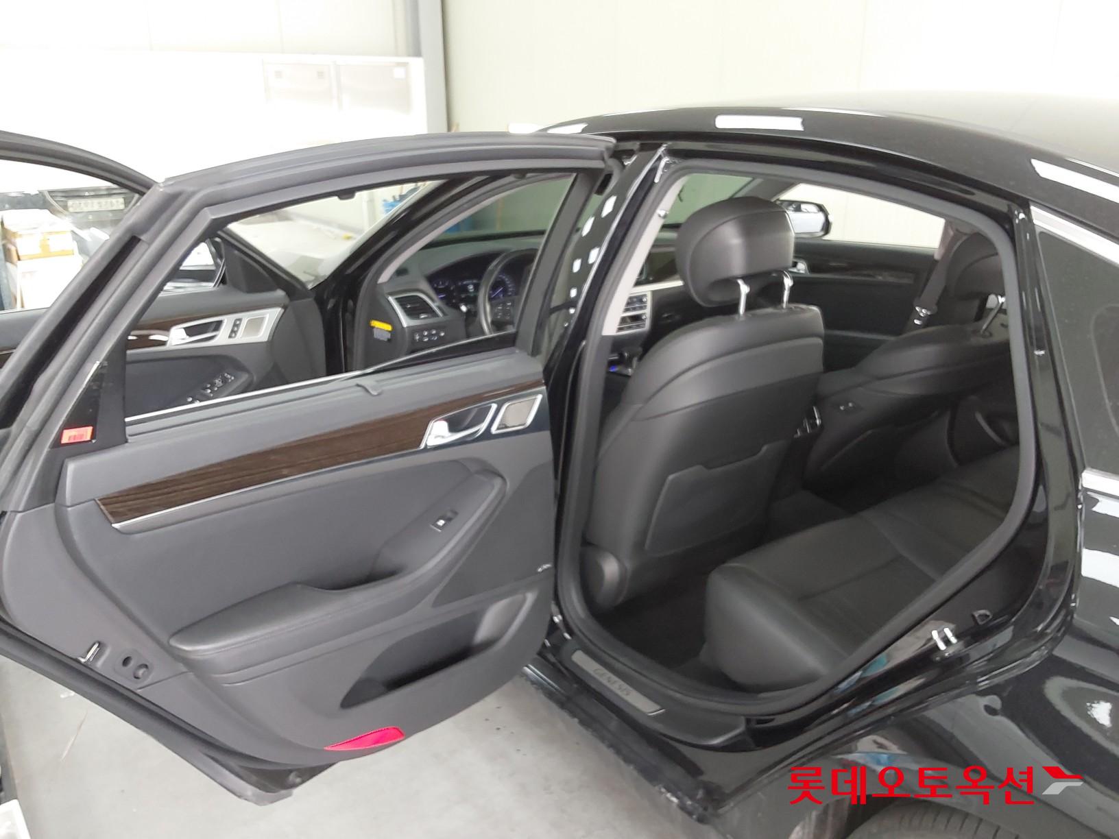 Genesis G80 2020 - Image 37