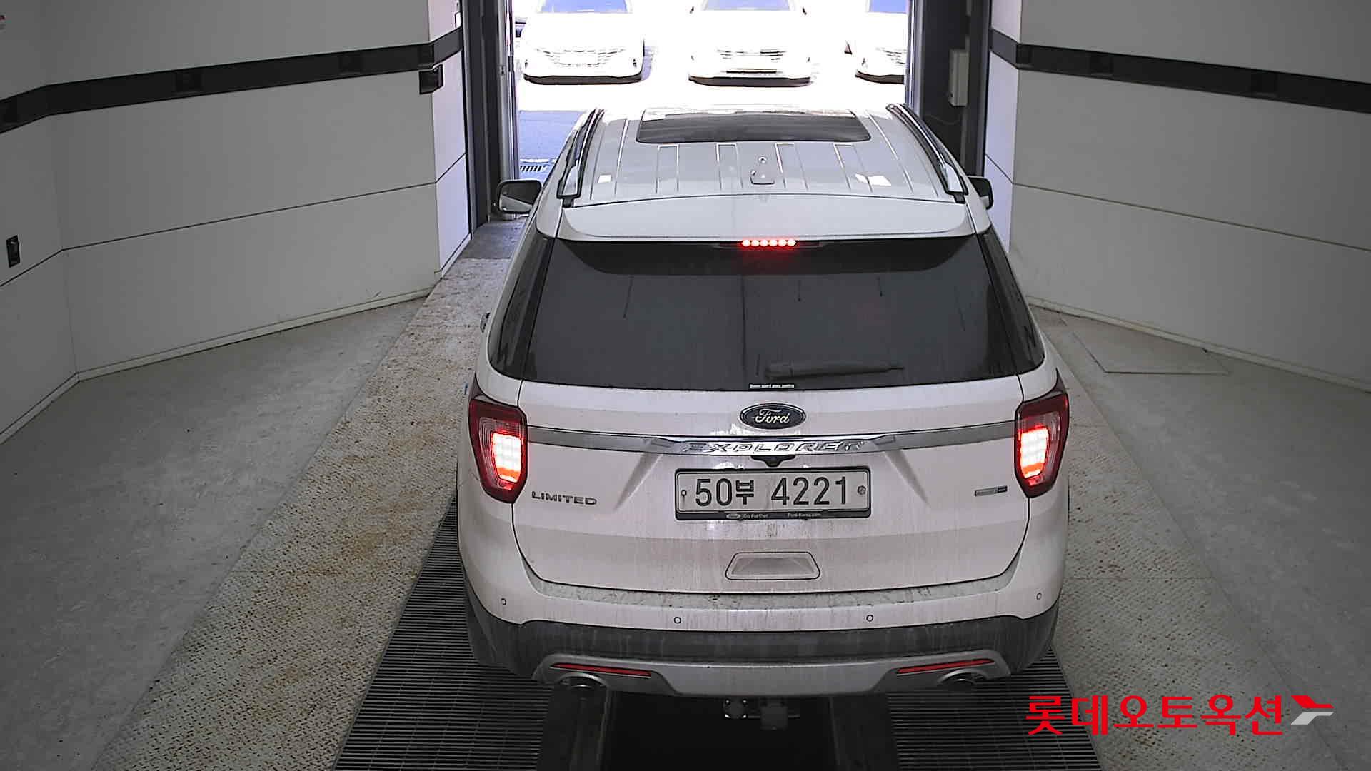 2017 - Ford EXPLORER