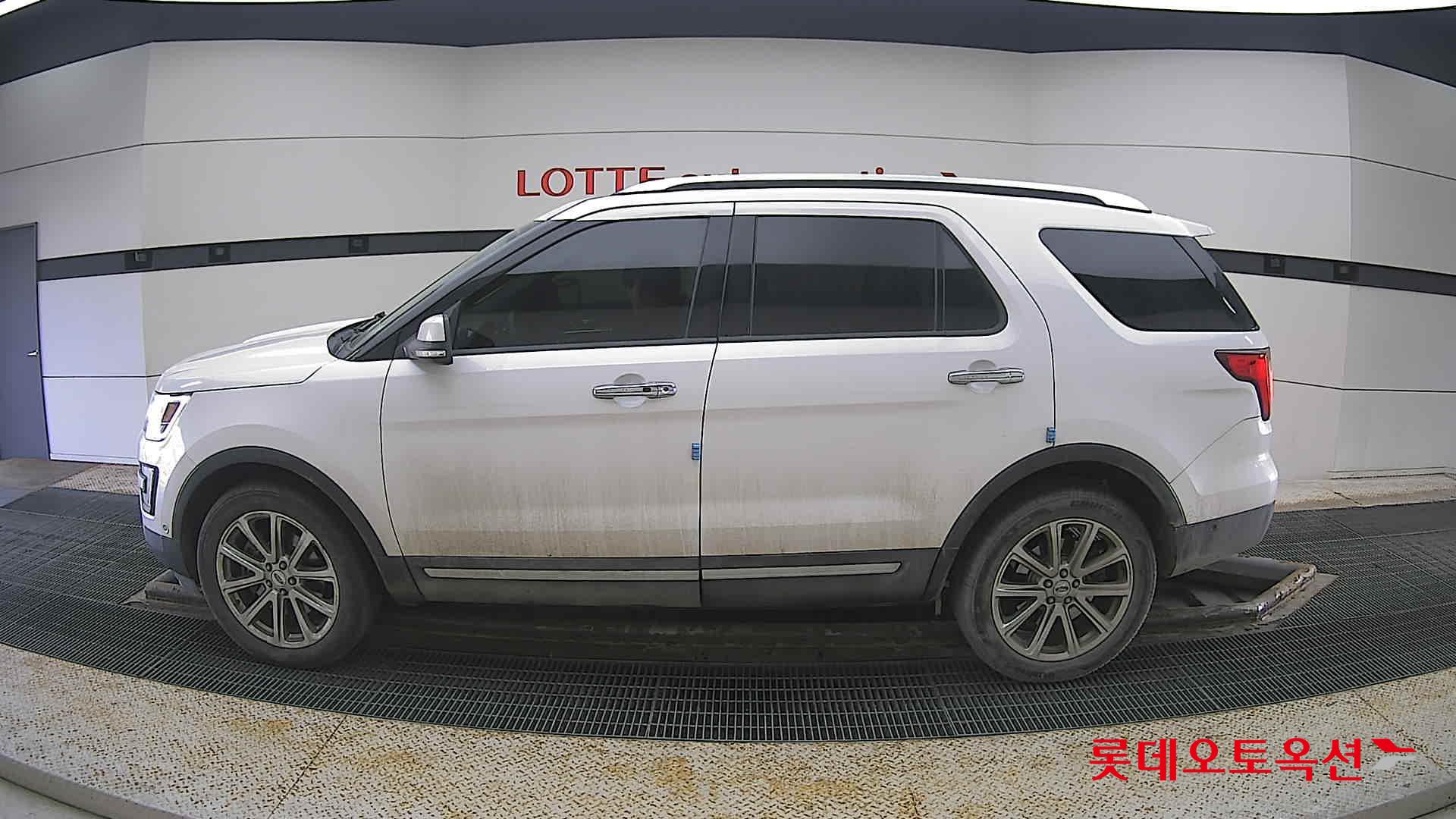 2017 - Ford EXPLORER